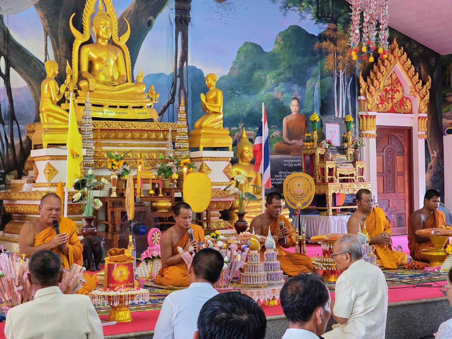 ภาพร่วมพิธีกรรมวัดคำหว้า