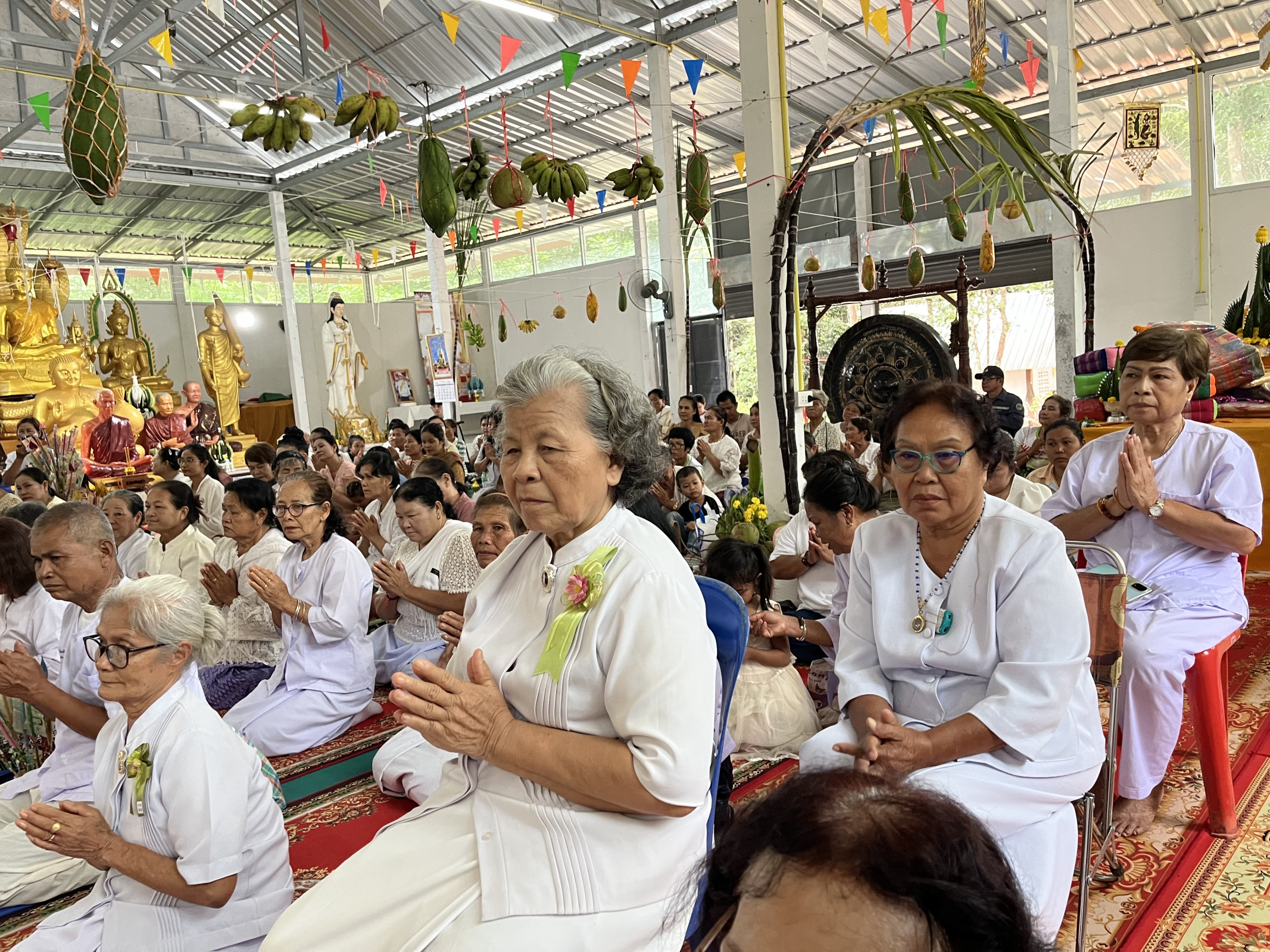 ภาพร่วมพิธีกรรมวัดป่าศรีสัตตนาคราช