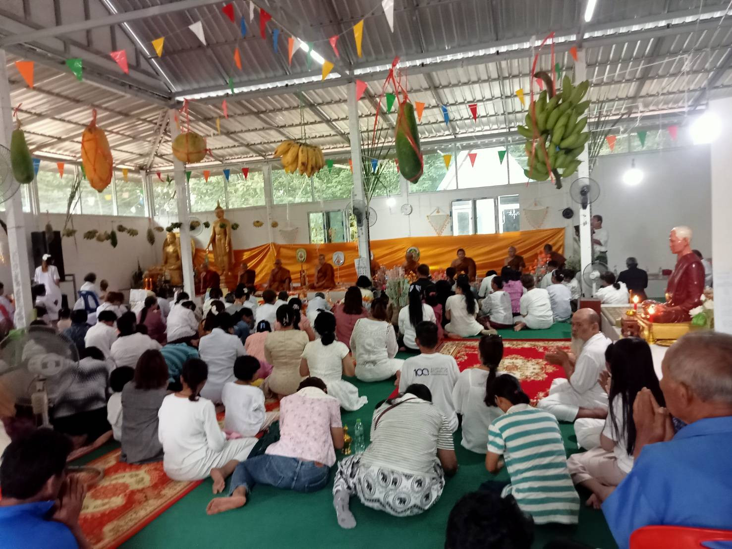 ภาพร่วมพิธีกรรมวัดป่าศรีสัตตนาคราช