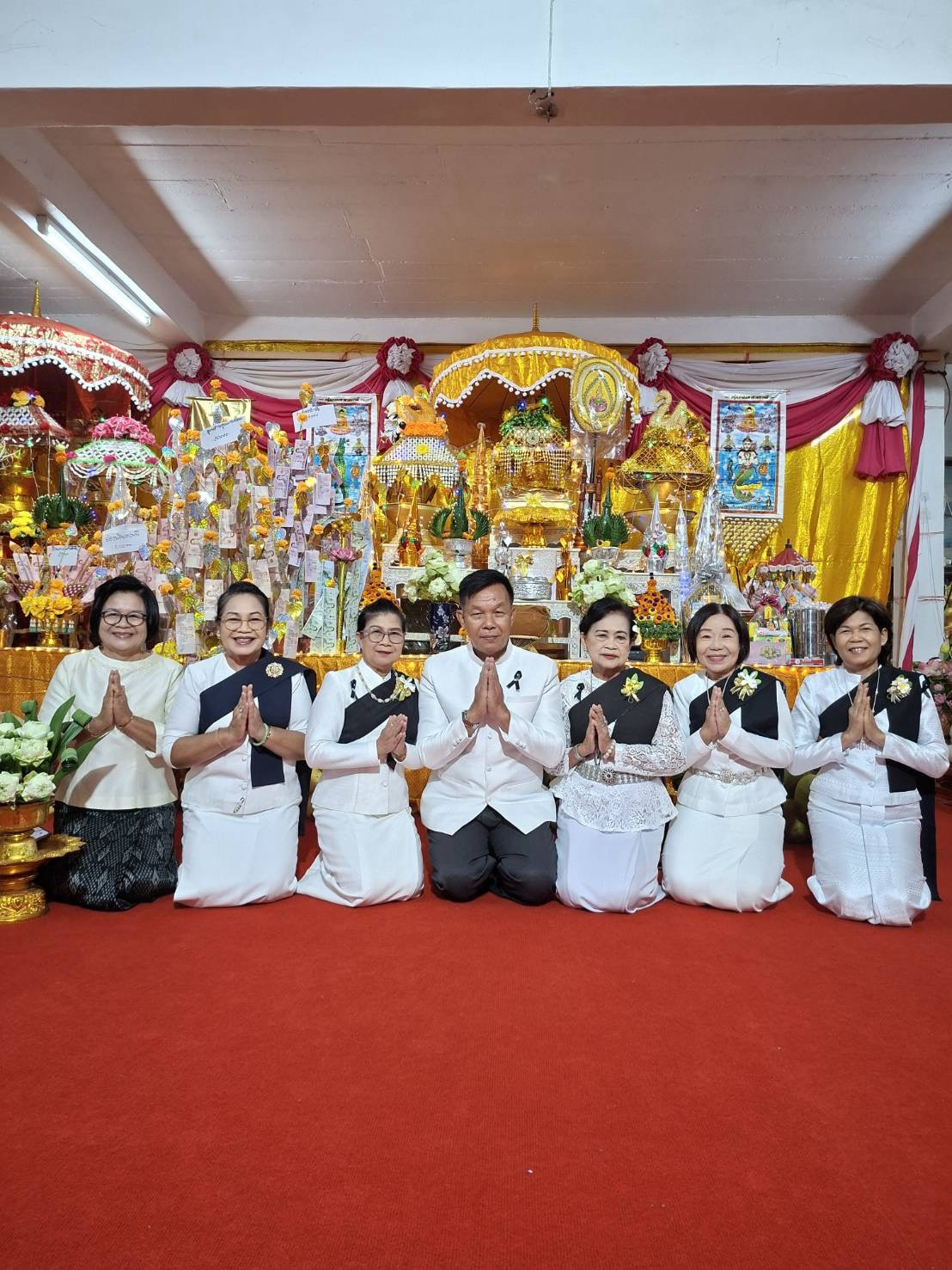 ภาพร่วมพิธีกรรมวัดป่าโพธิ์ศรี