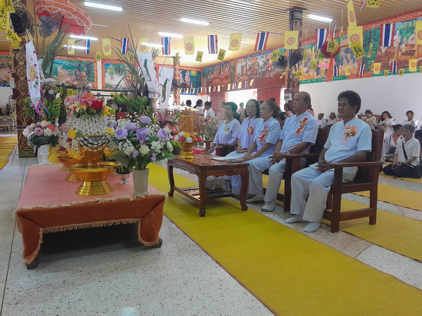 ภาพร่วมพิธีกรรมวัดจันทร์เกษม