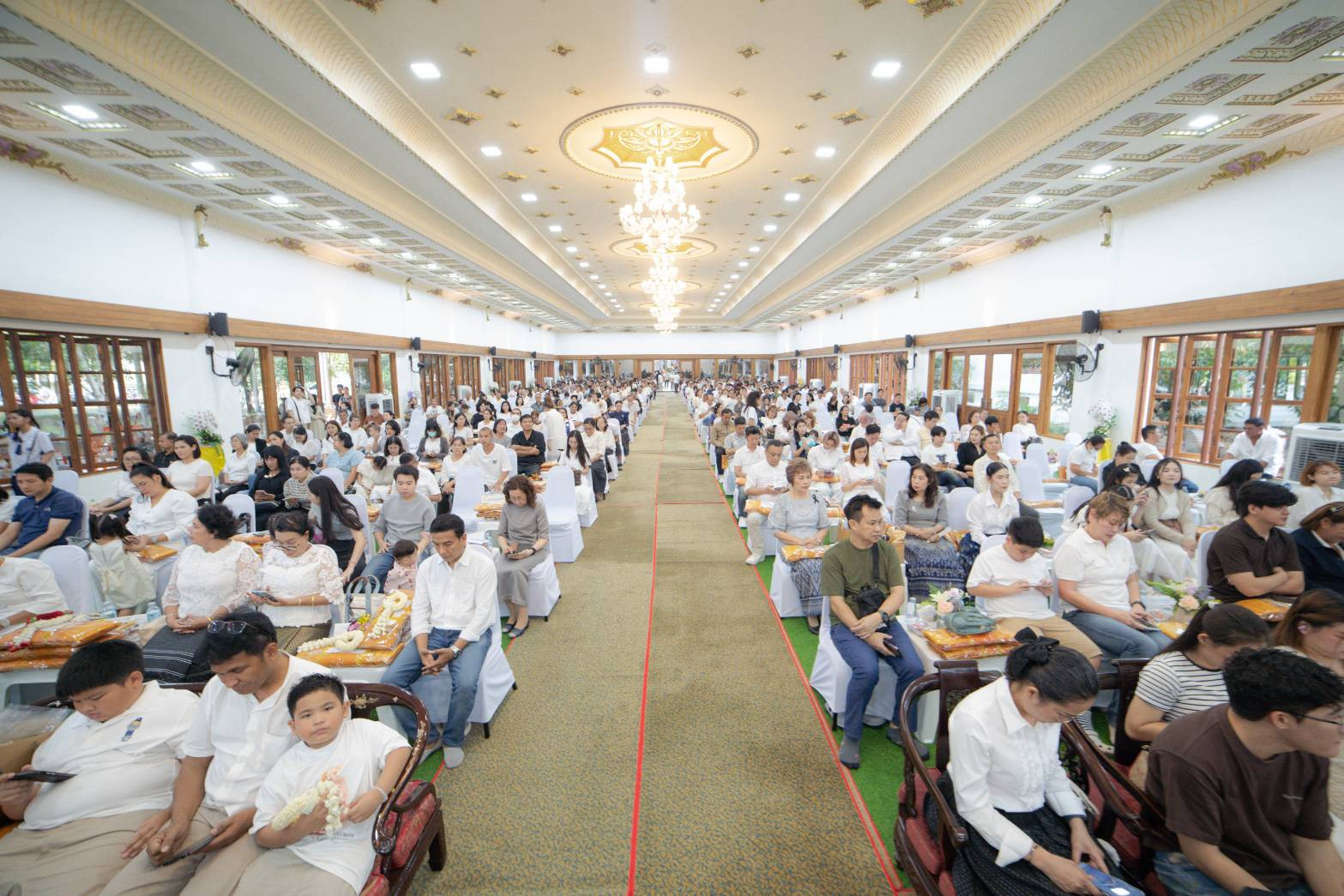 ภาพร่วมพิธีกรรมวัดเจริญราษฎร์บำรุง