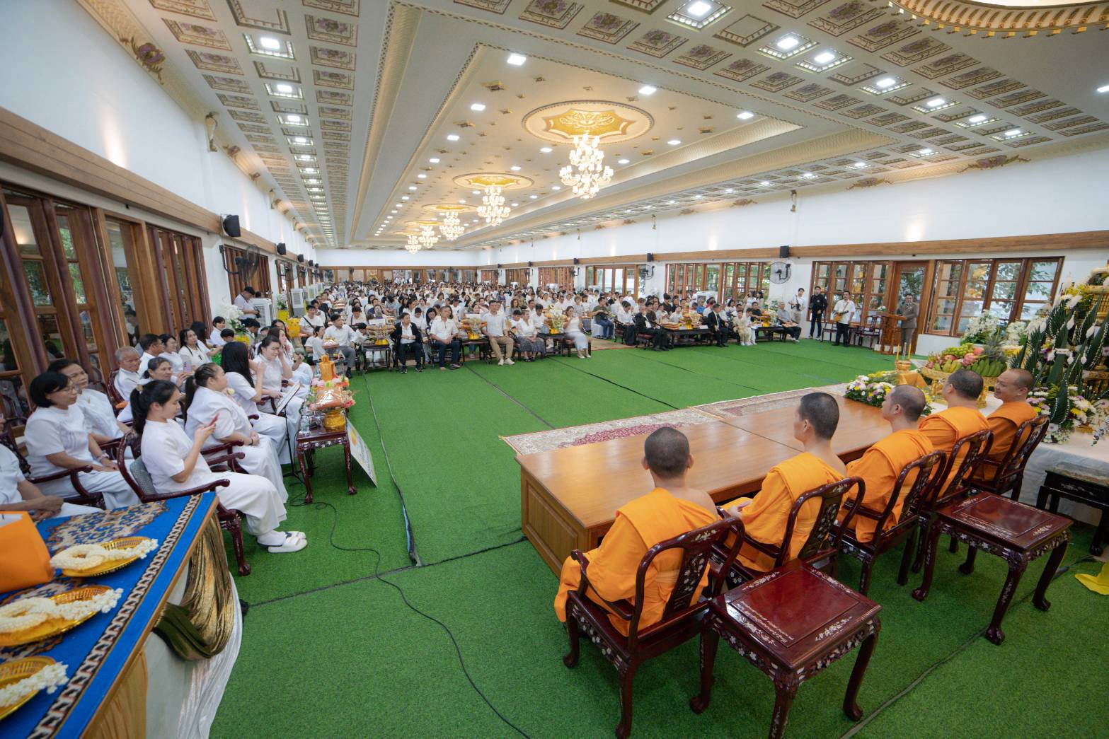 ภาพร่วมพิธีกรรมวัดเจริญราษฎร์บำรุง