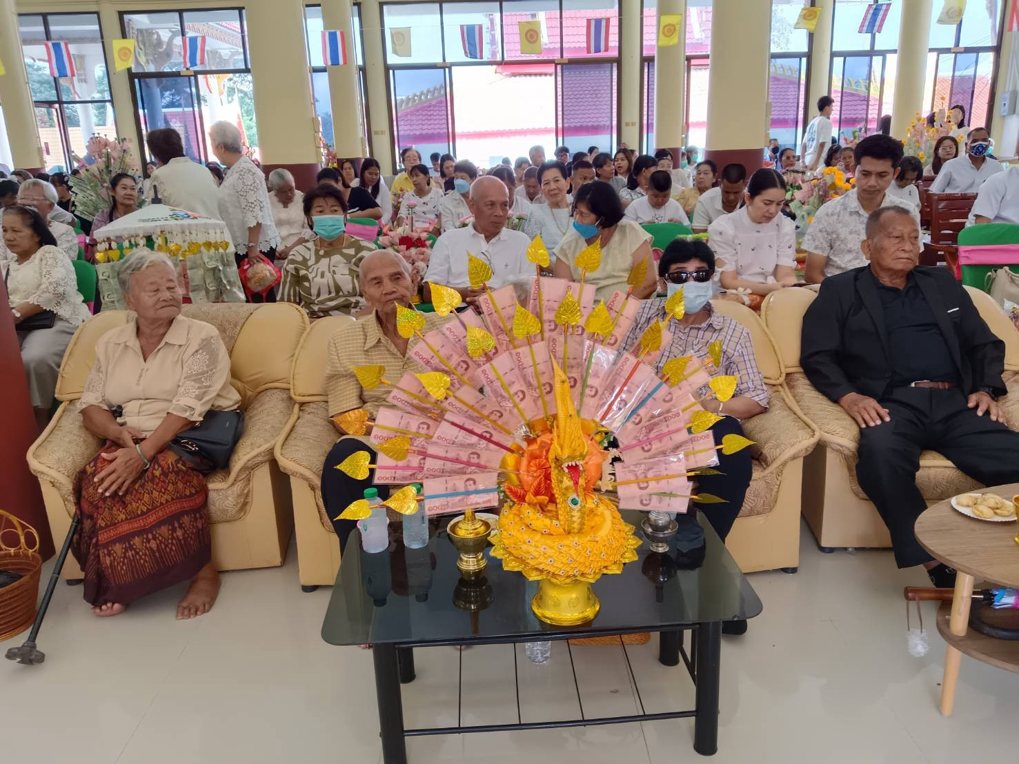 ภาพร่วมพิธีกรรมวัดยางมณี