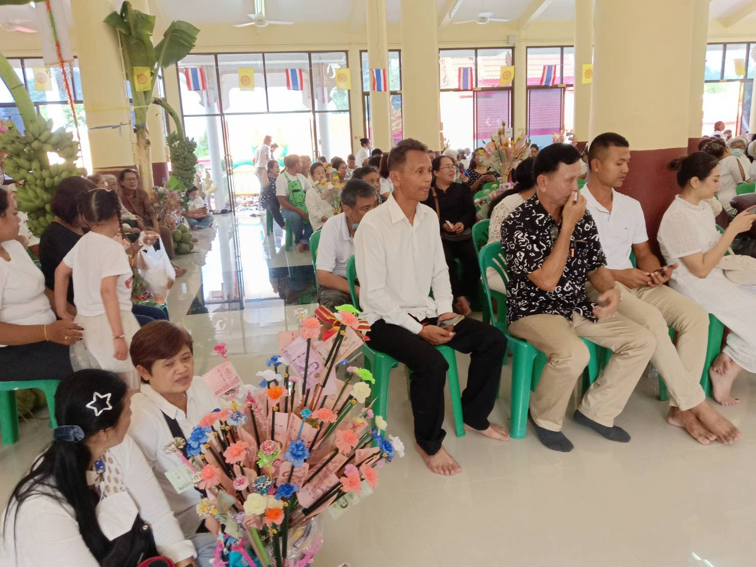 ภาพร่วมพิธีกรรมวัดยางมณี