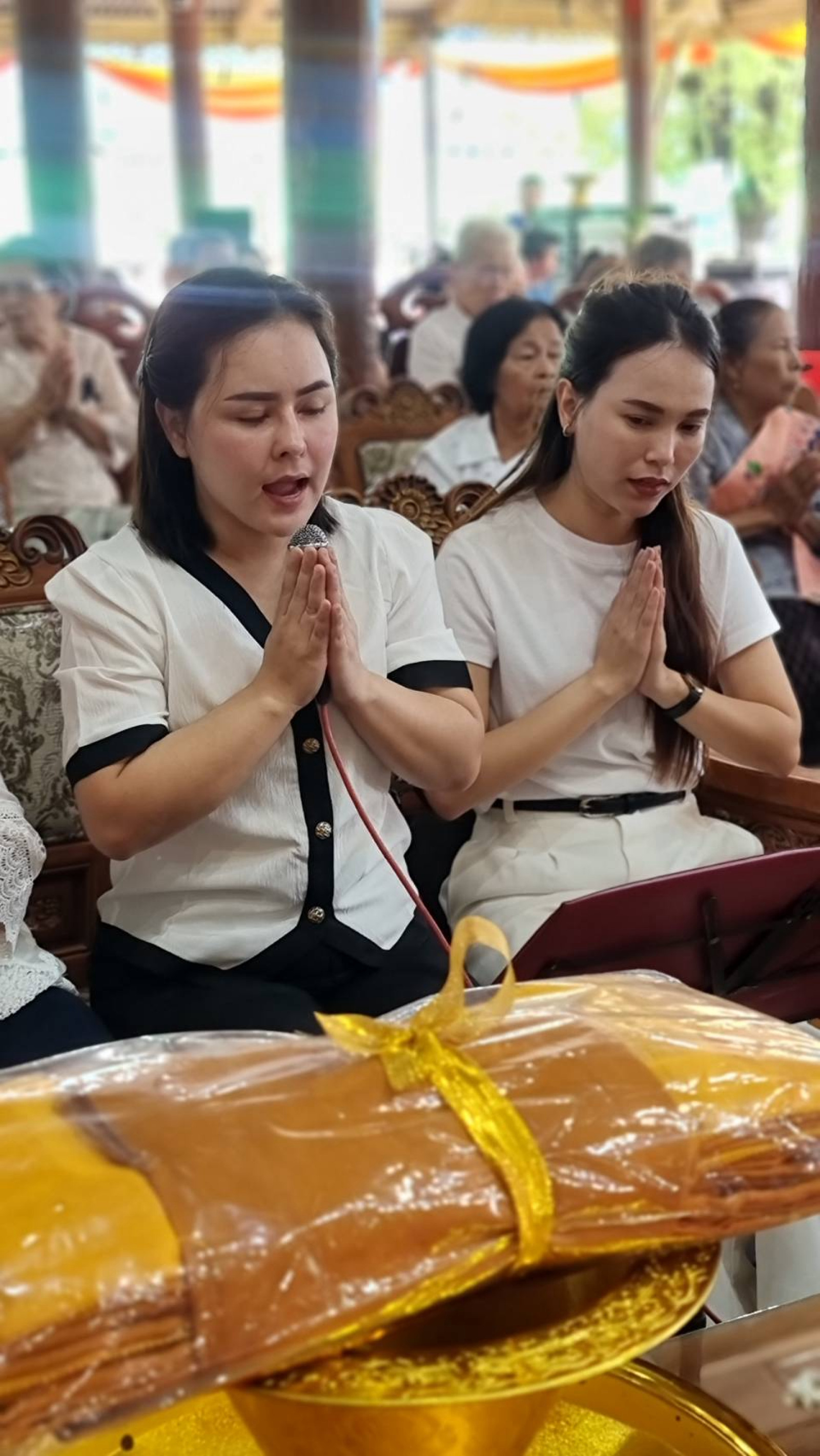 ภาพร่วมพิธีกรรมวัดศิริมงคล