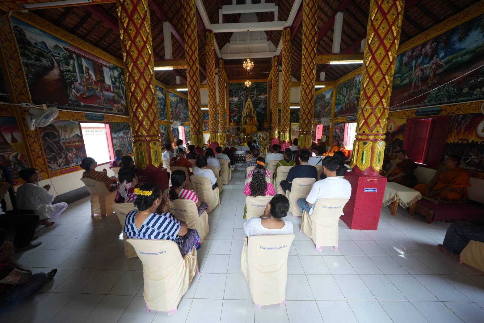 ภาพร่วมพิธีกรรมวัดห้วยทราย