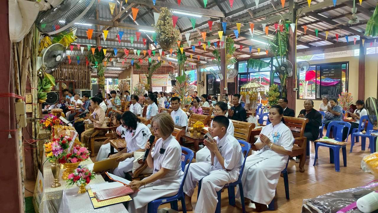 ภาพร่วมพิธีกรรมวัดหนองหญ้าขาว