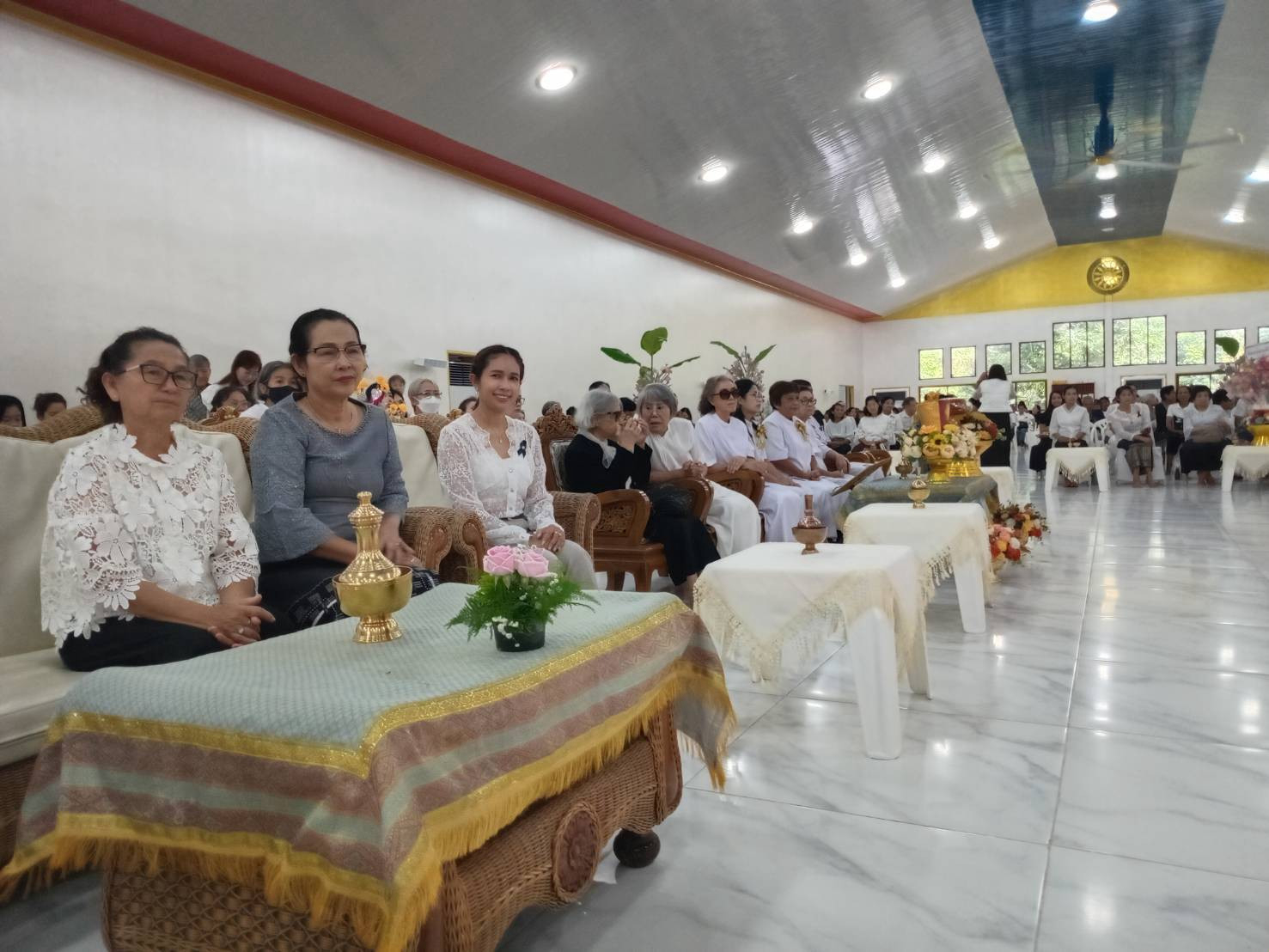 ภาพร่วมพิธีกรรมวัดทางสาย