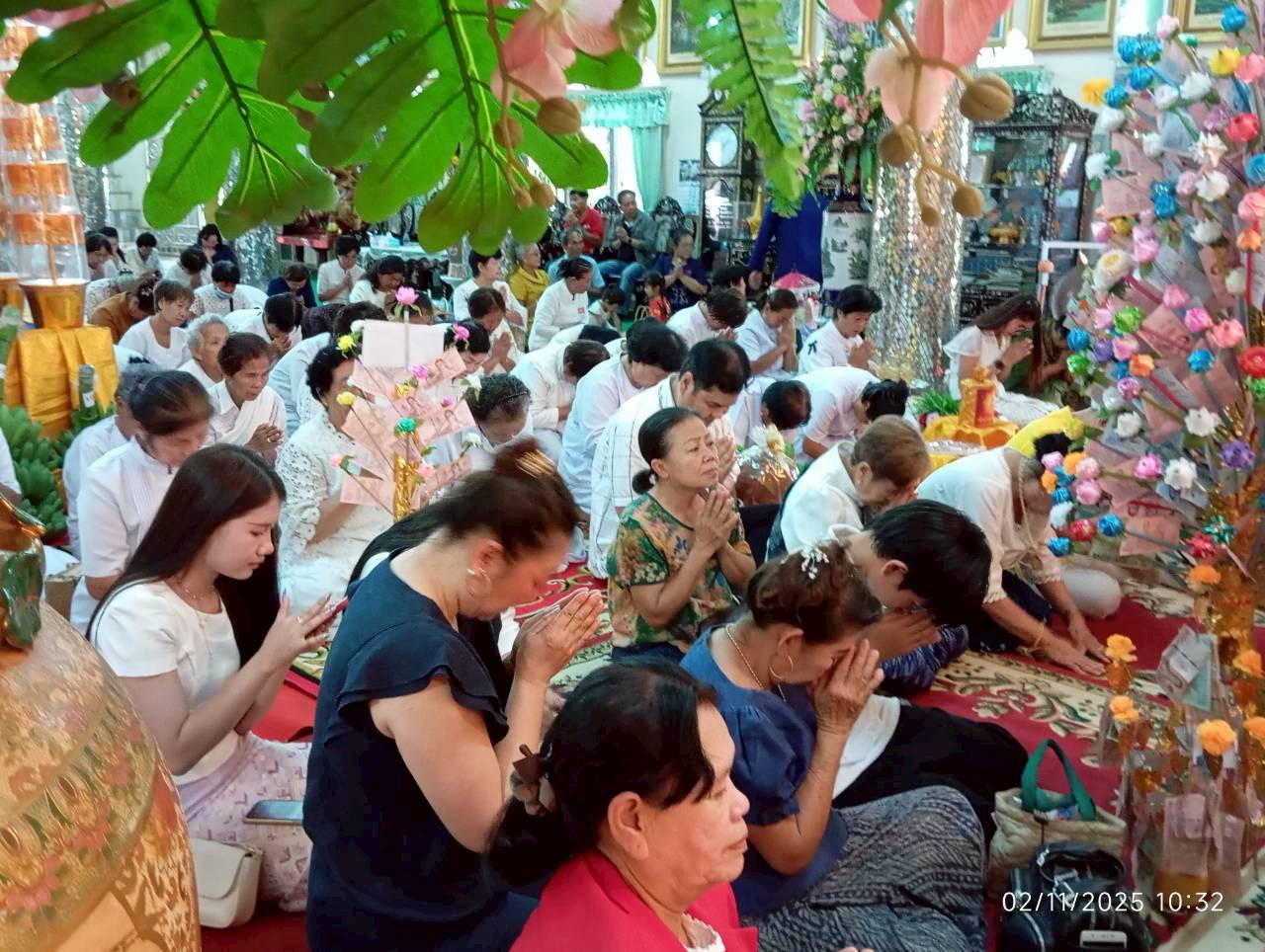 ภาพร่วมพิธีกรรมวัดพันทคีรี