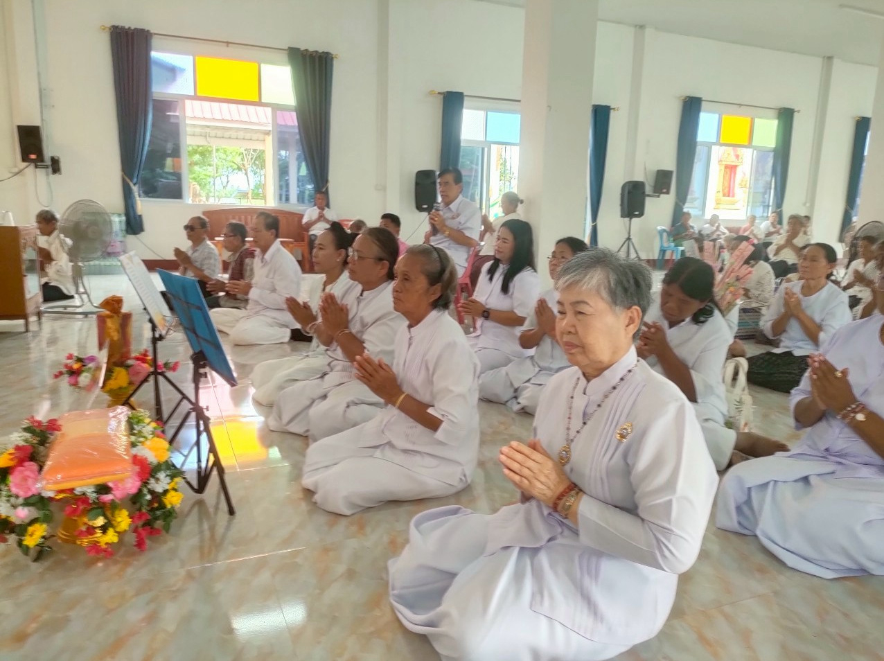 ภาพร่วมพิธีกรรมวัดวิเศษชัยศรี