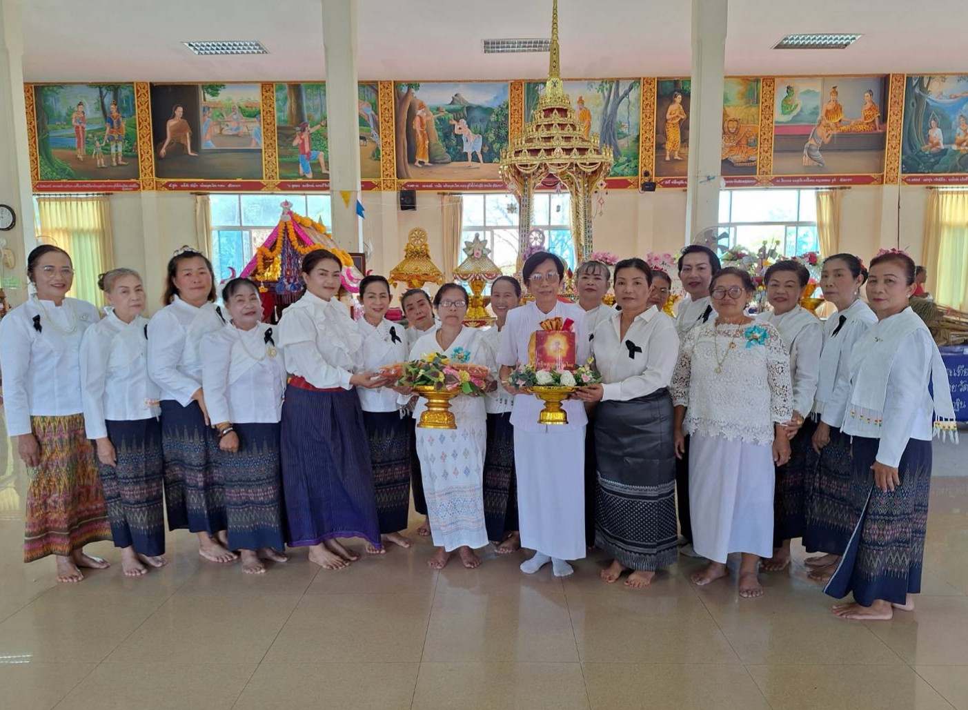 ภาพร่วมพิธีกรรมวัดศรีวนาลัย