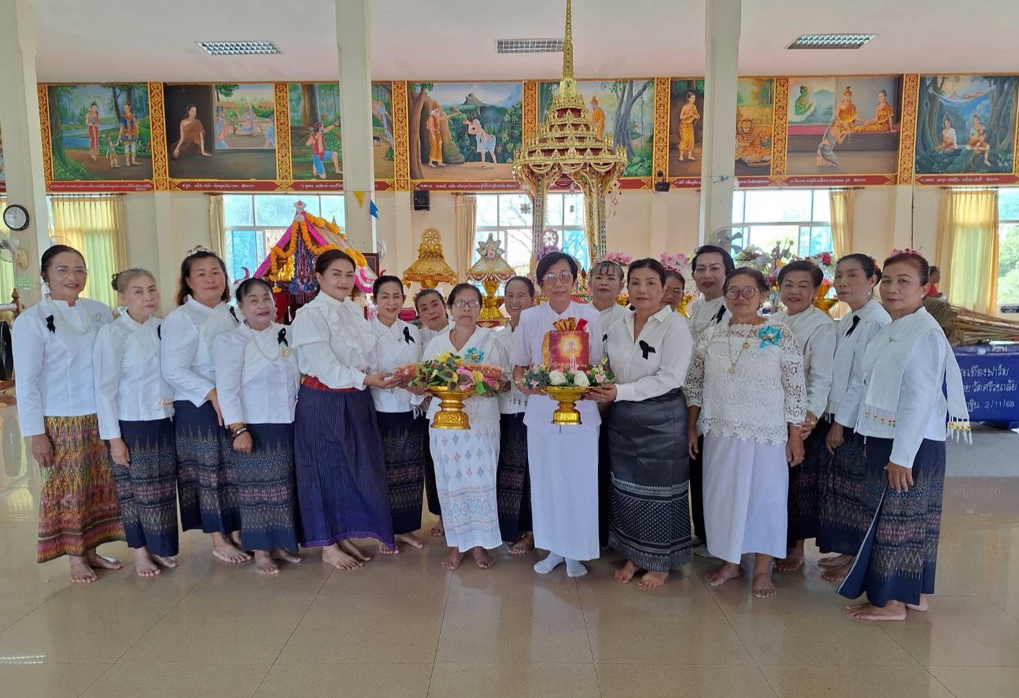 ภาพร่วมพิธีกรรมวัดศรีวนาลัย