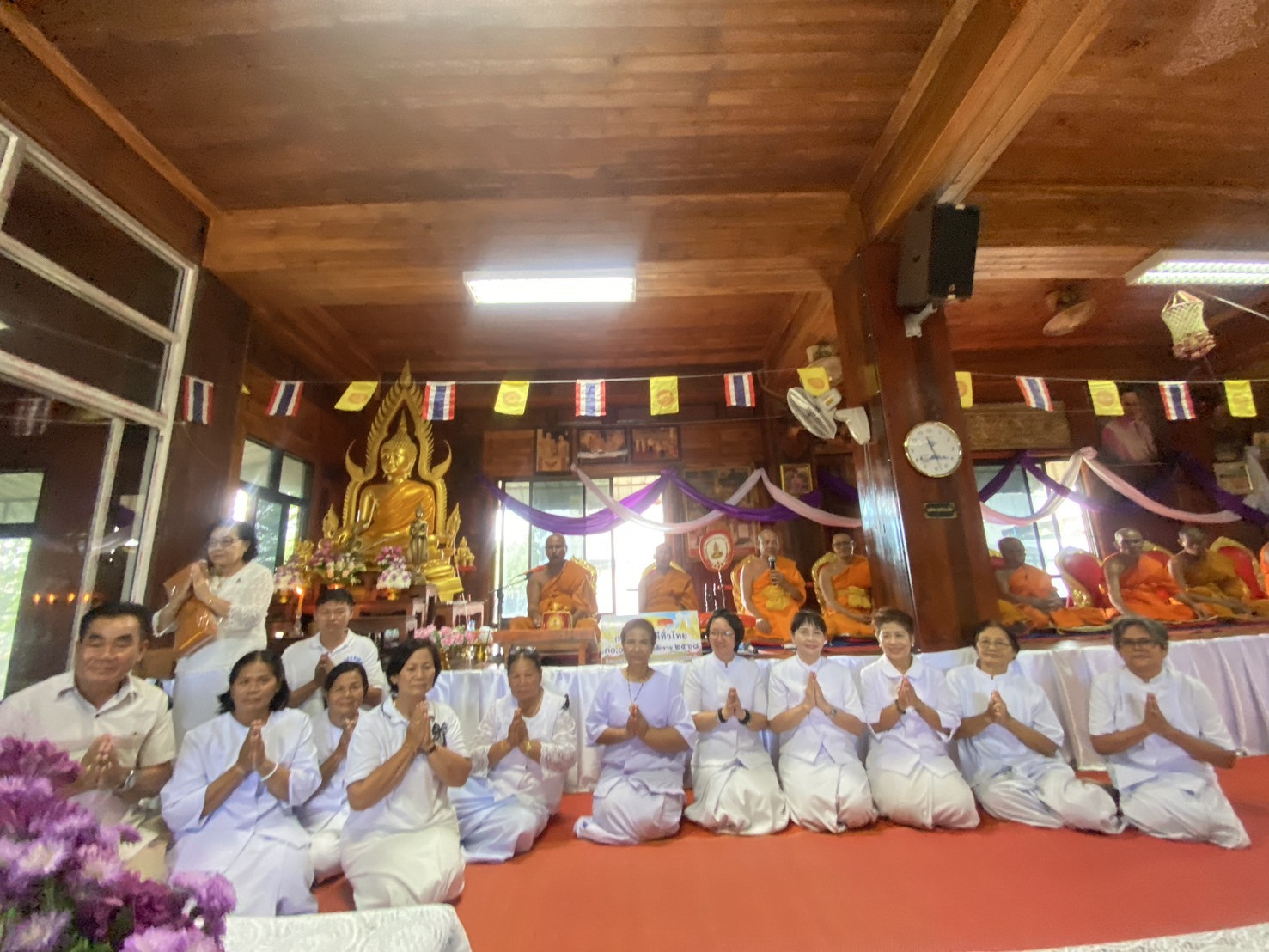 ภาพร่วมพิธีกรรมวัดวังแดง
