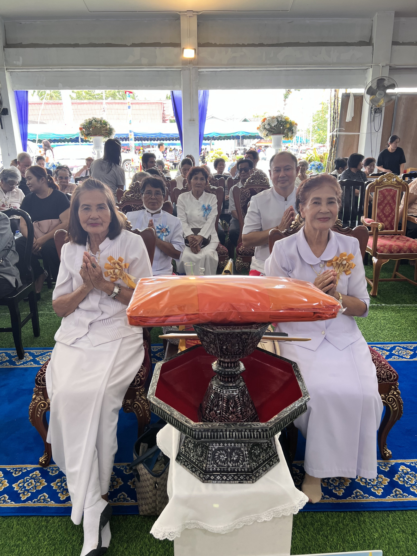 ภาพร่วมพิธีกรรมวัดใหม่ลาดวิถี