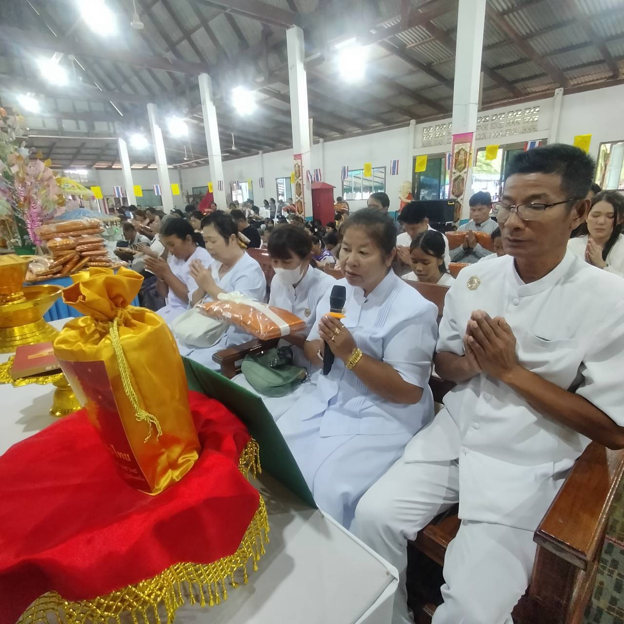 ภาพกล่าวคำถวายกฐินวัดขุนซ่อง