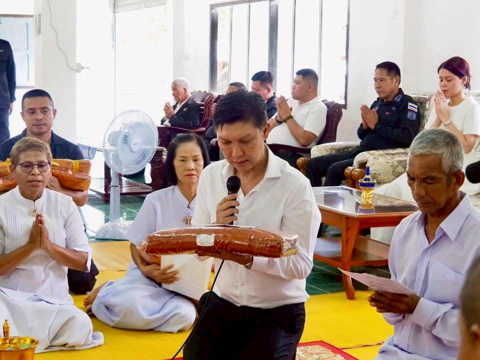 ภาพกล่าวคำถวายกฐินวัดชนาราม