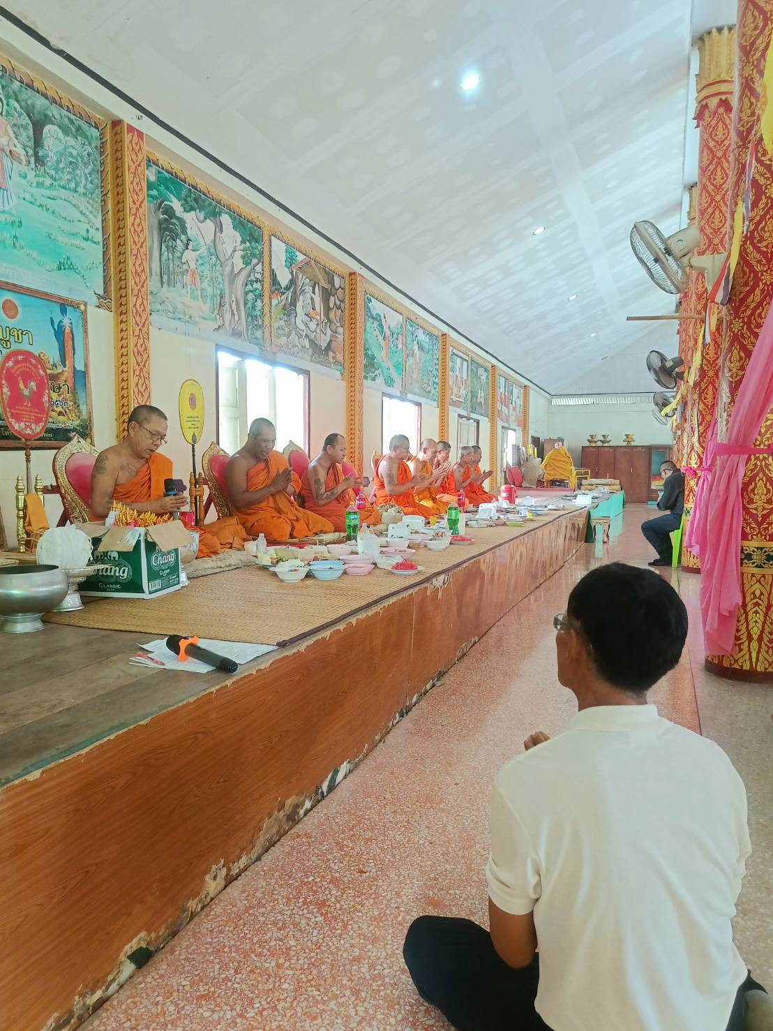 ภาพร่วมพิธีกรรมวัดหนองสองห้อง