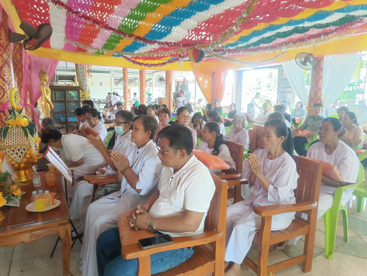 ภาพร่วมพิธีกรรมวัดหนองสองห้อง