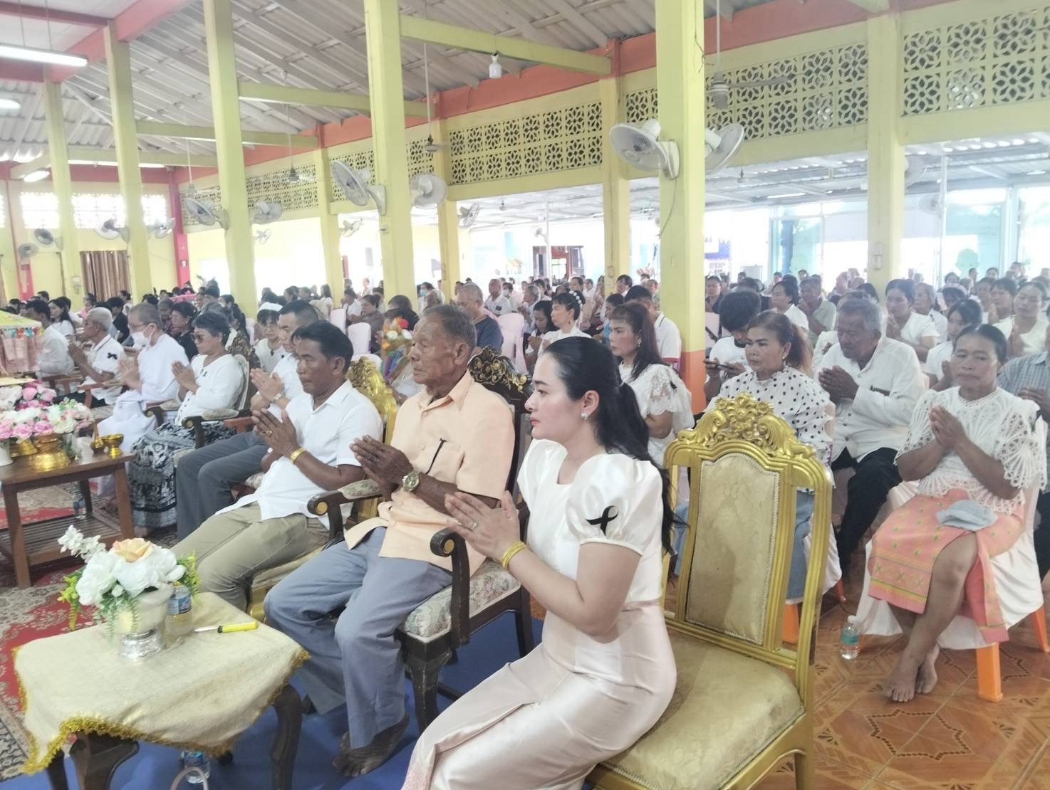 ภาพร่วมพิธีกรรมวัดป่ากล้วย