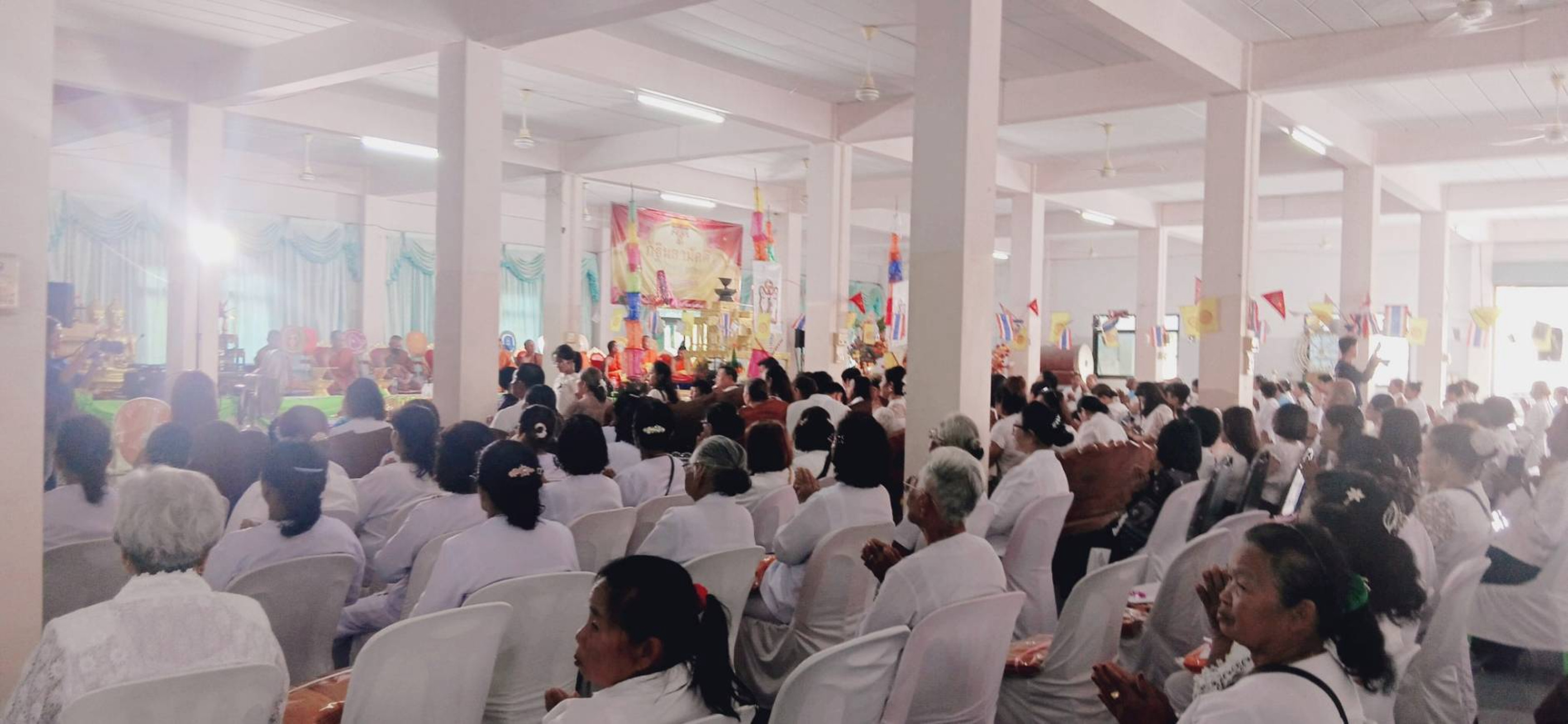 ภาพร่วมพิธีกรรมวัดอุดมธัญญา