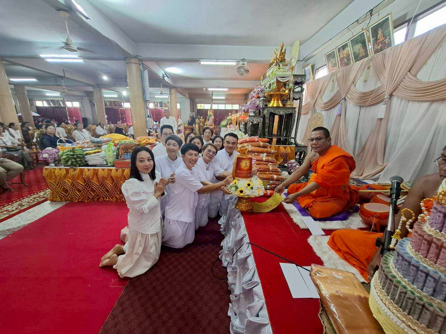 ภาพร่วมพิธีกรรมวัดหนองโพ