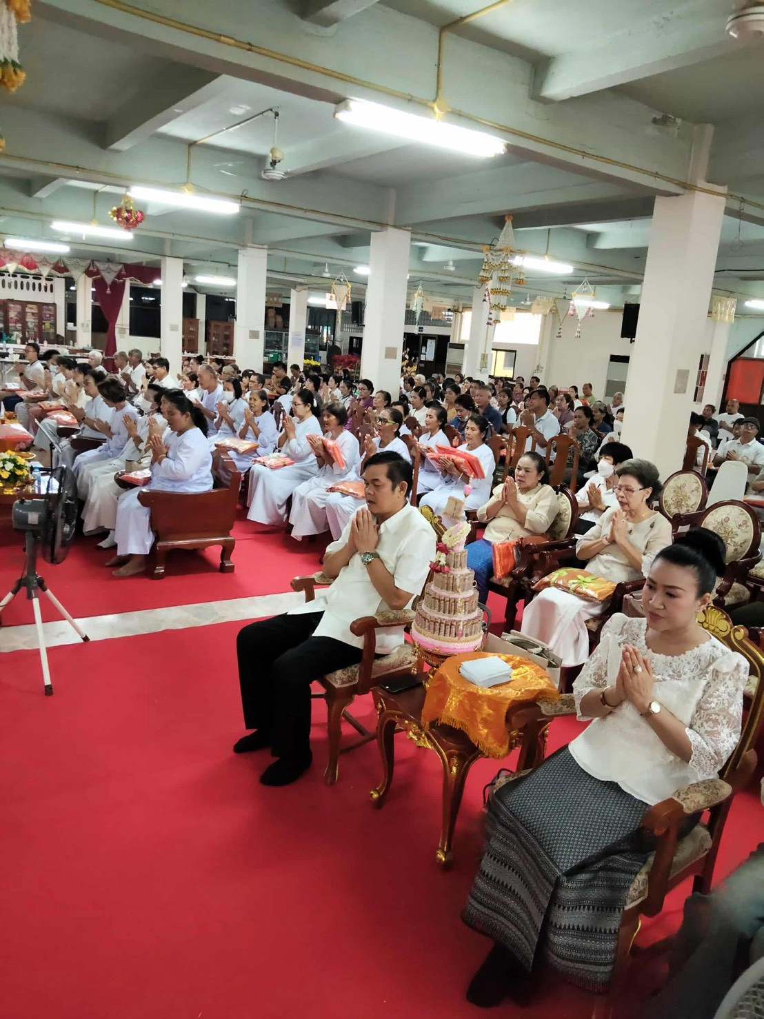 ภาพร่วมพิธีกรรมวัดจอมทอง