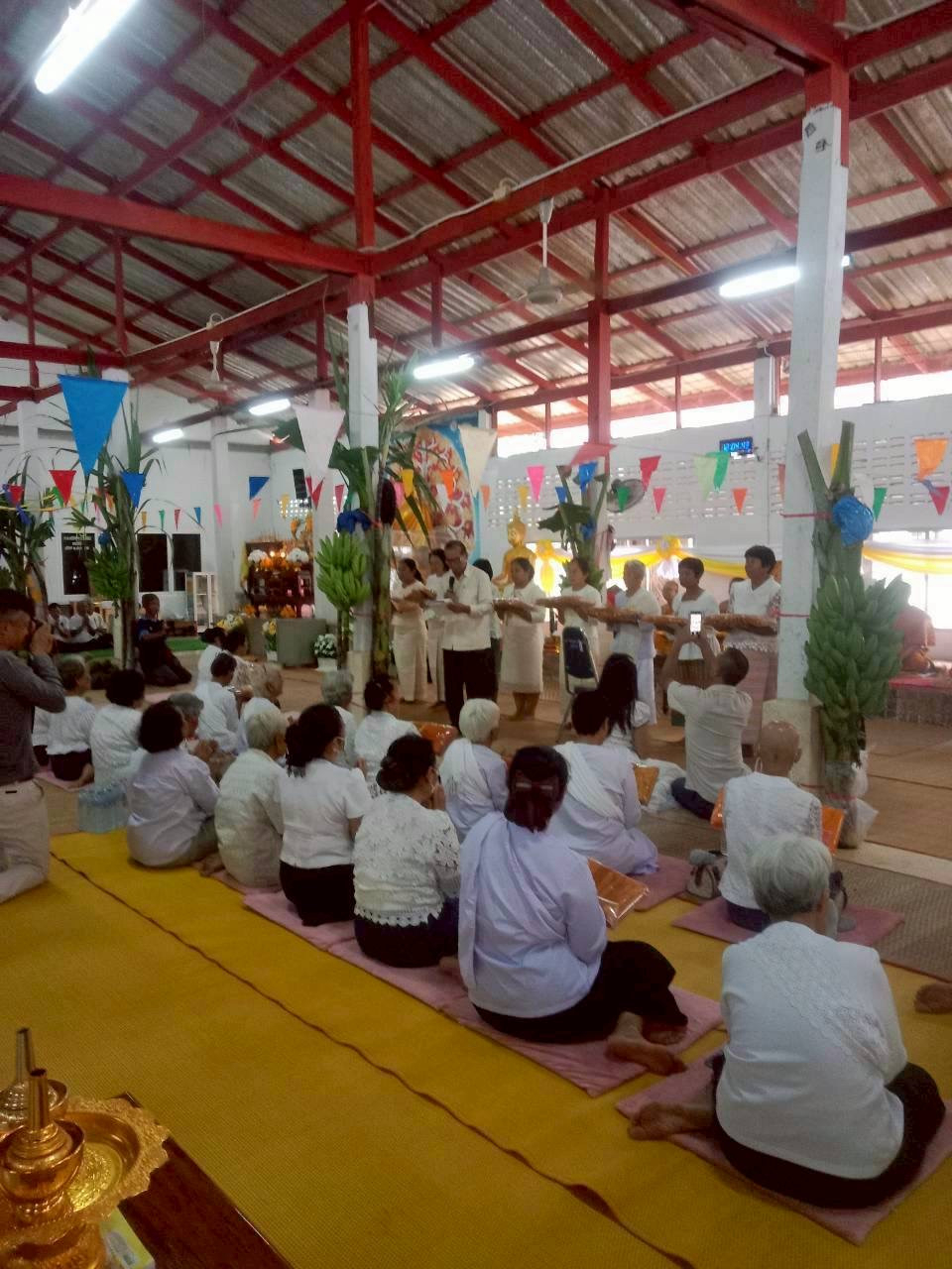 ภาพร่วมพิธีกรรมวัดสว่างวนาราม