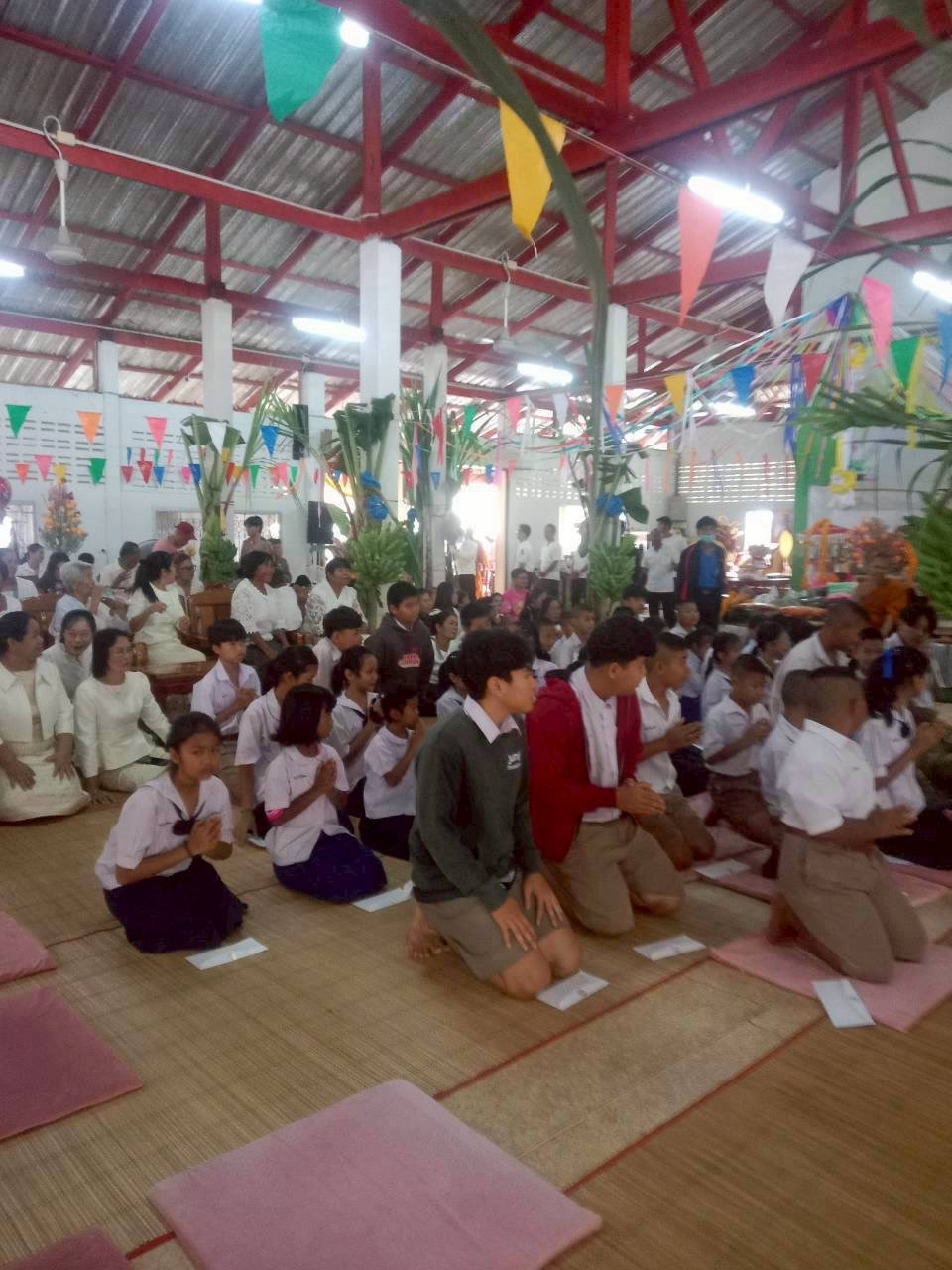 ภาพร่วมพิธีกรรมวัดสว่างวนาราม