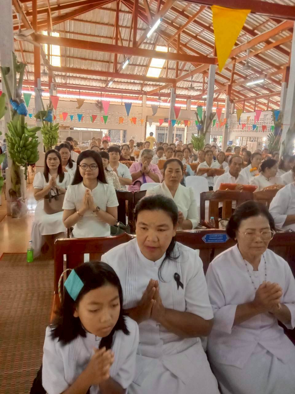 ภาพร่วมพิธีกรรมวัดสว่างวนาราม