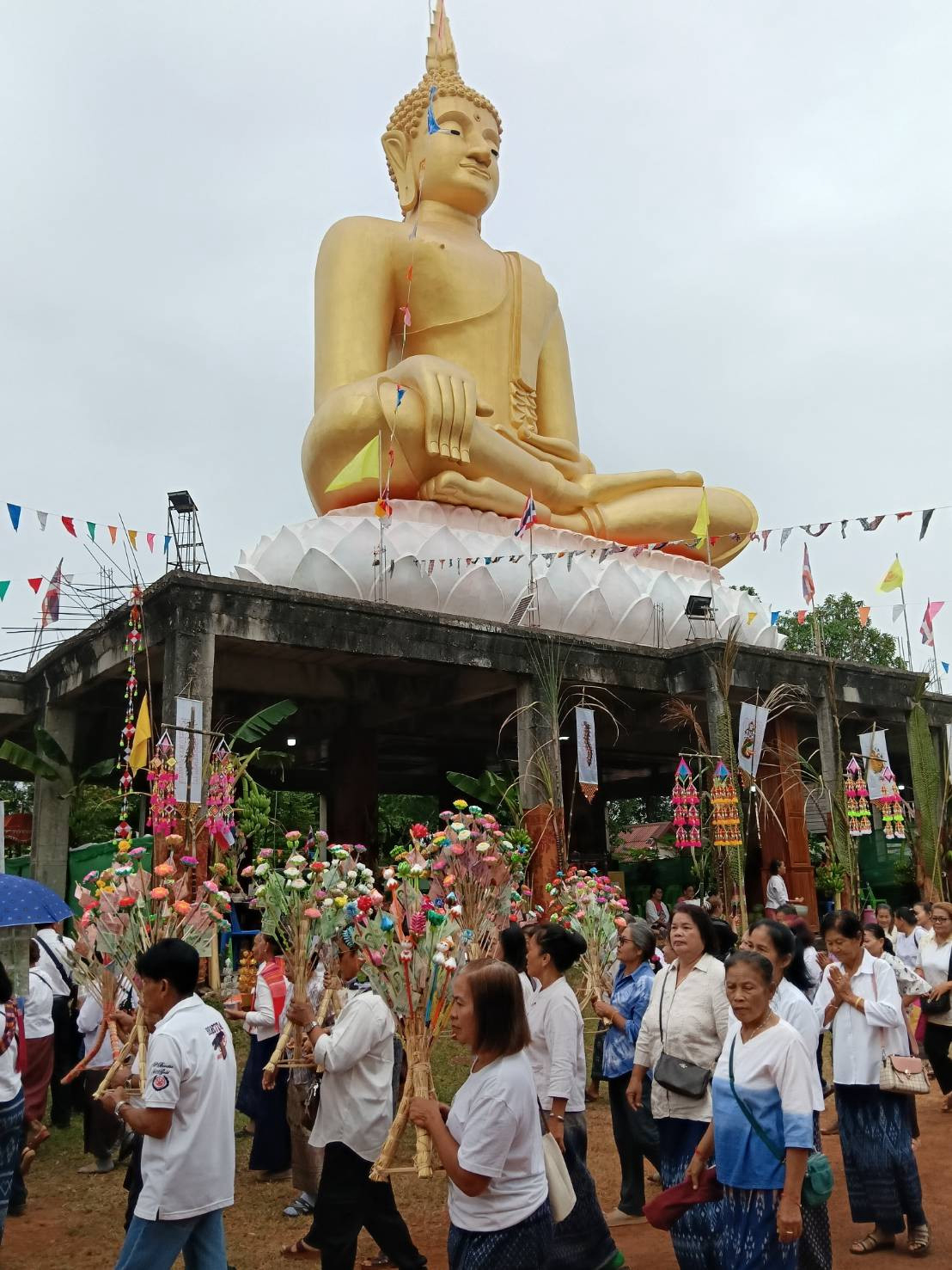 ภาพร่วมพิธีกรรมวัดเทพารักษ์