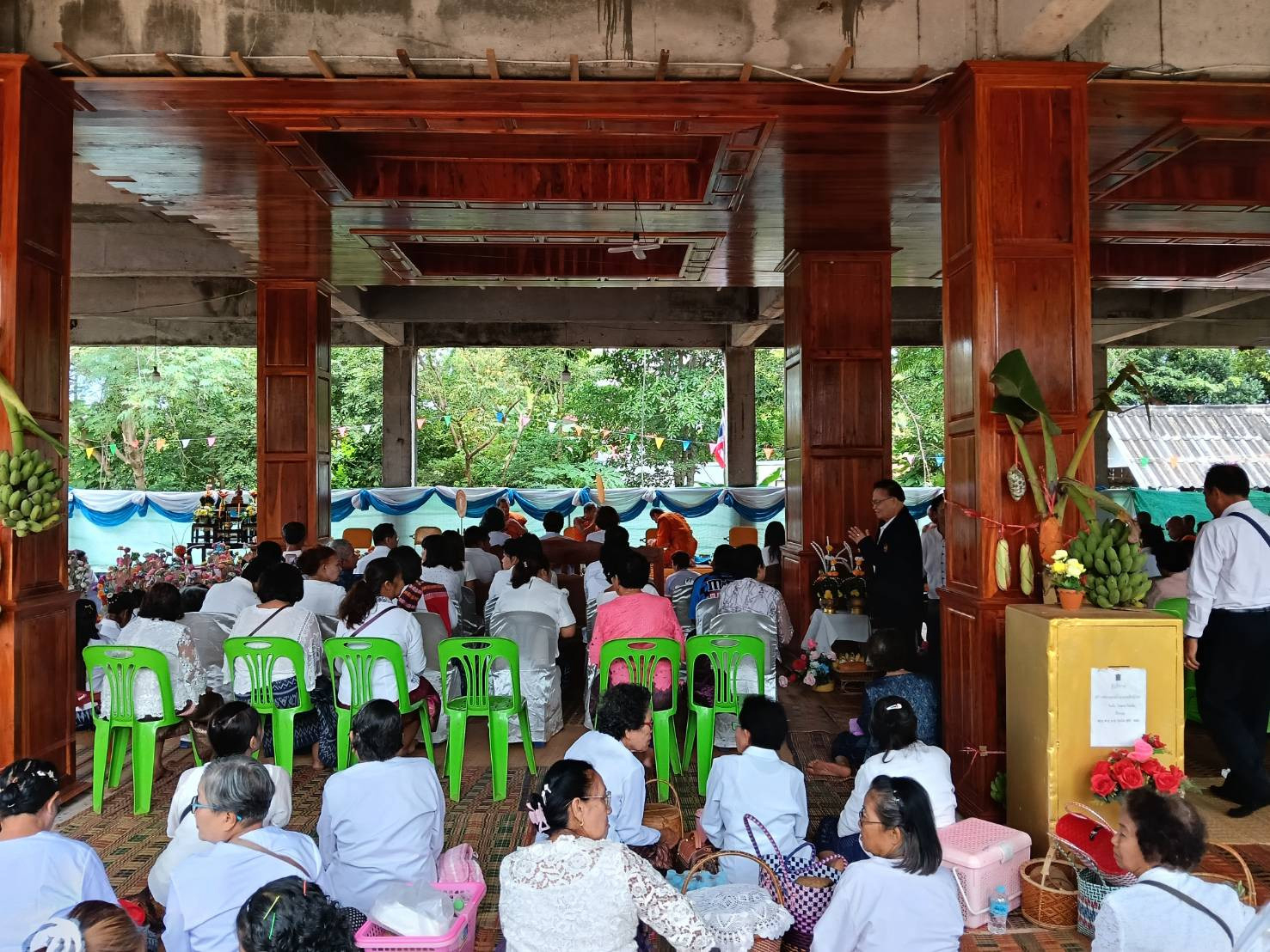 ภาพร่วมพิธีกรรมวัดเทพารักษ์