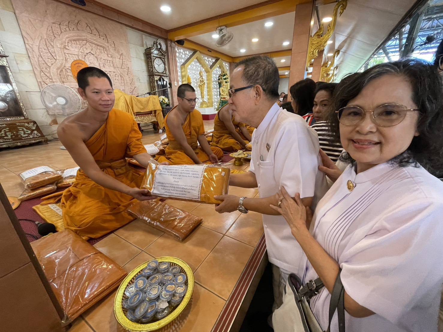 ภาพร่วมพิธีกรรมวัดบุญศรีมุนีกรณ์