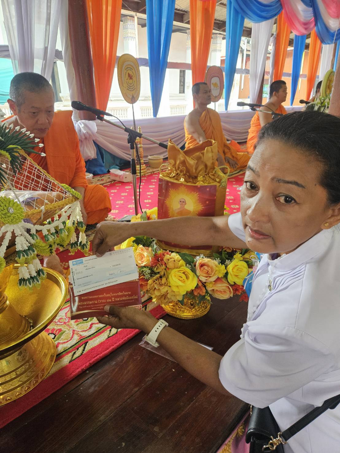 ภาพร่วมพิธีกรรมวัดเกาะ