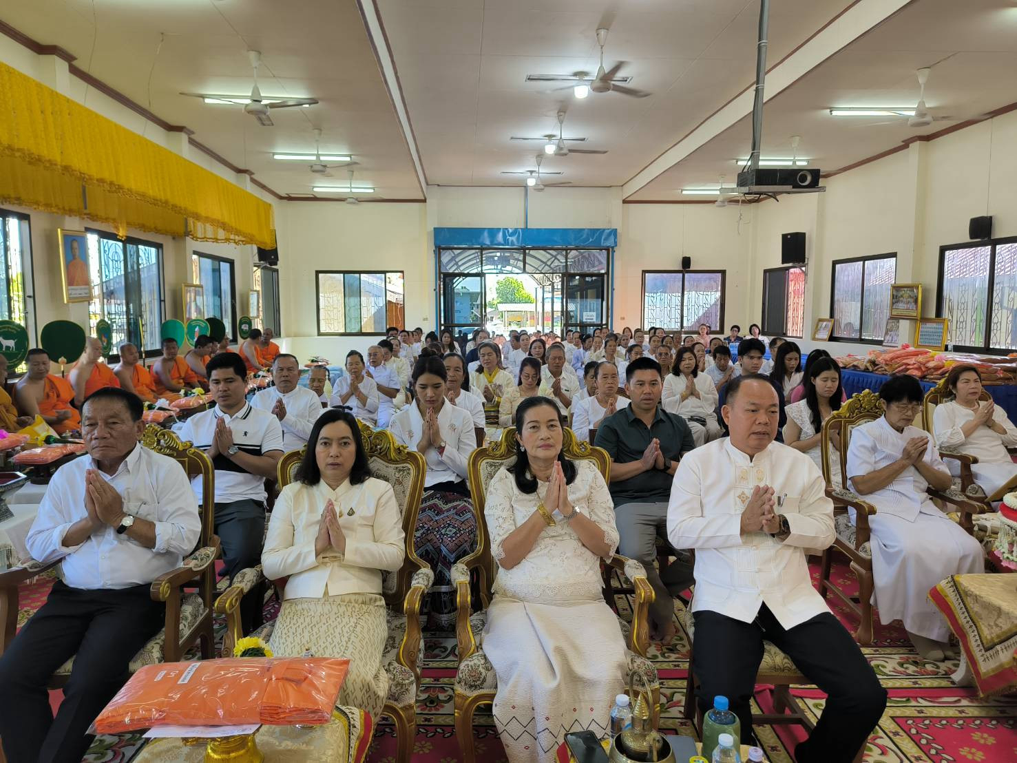 ภาพกล่าวคำถวายกฐินวัดน้ำจำ