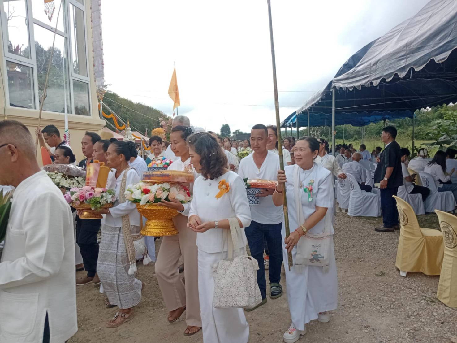 ภาพร่วมพิธีกรรมที่พักสงฆ์ศูนย์ปฏิบัติธรรมพุทธมณฑล