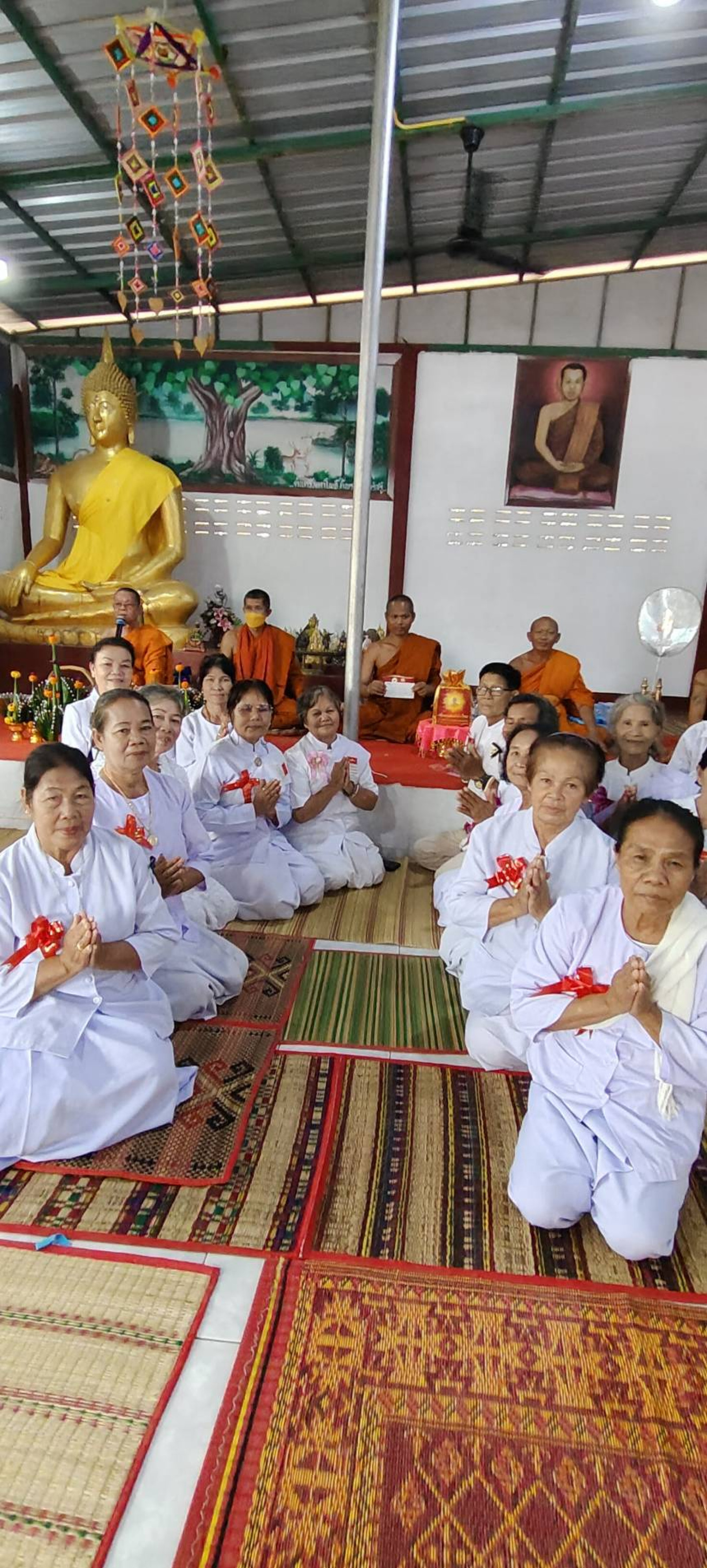 ภาพร่วมพิธีกรรมวัดป่ามงคลปัญญาคุณ