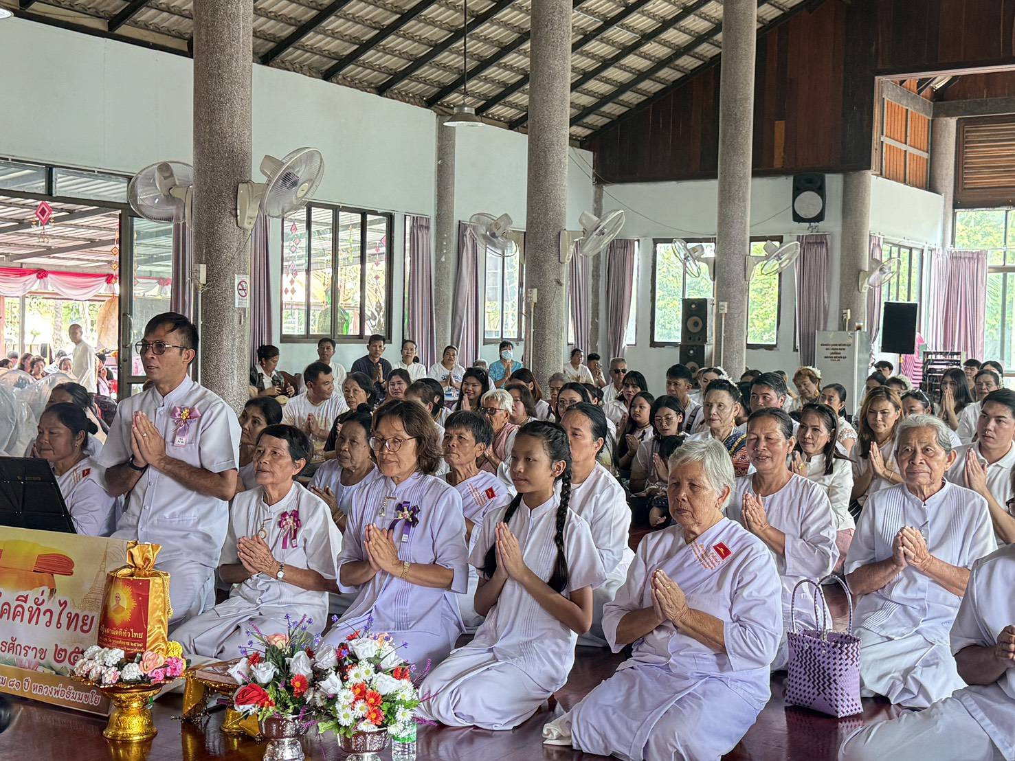 ภาพร่วมพิธีกรรมวัดโพธิ์นิมิตร