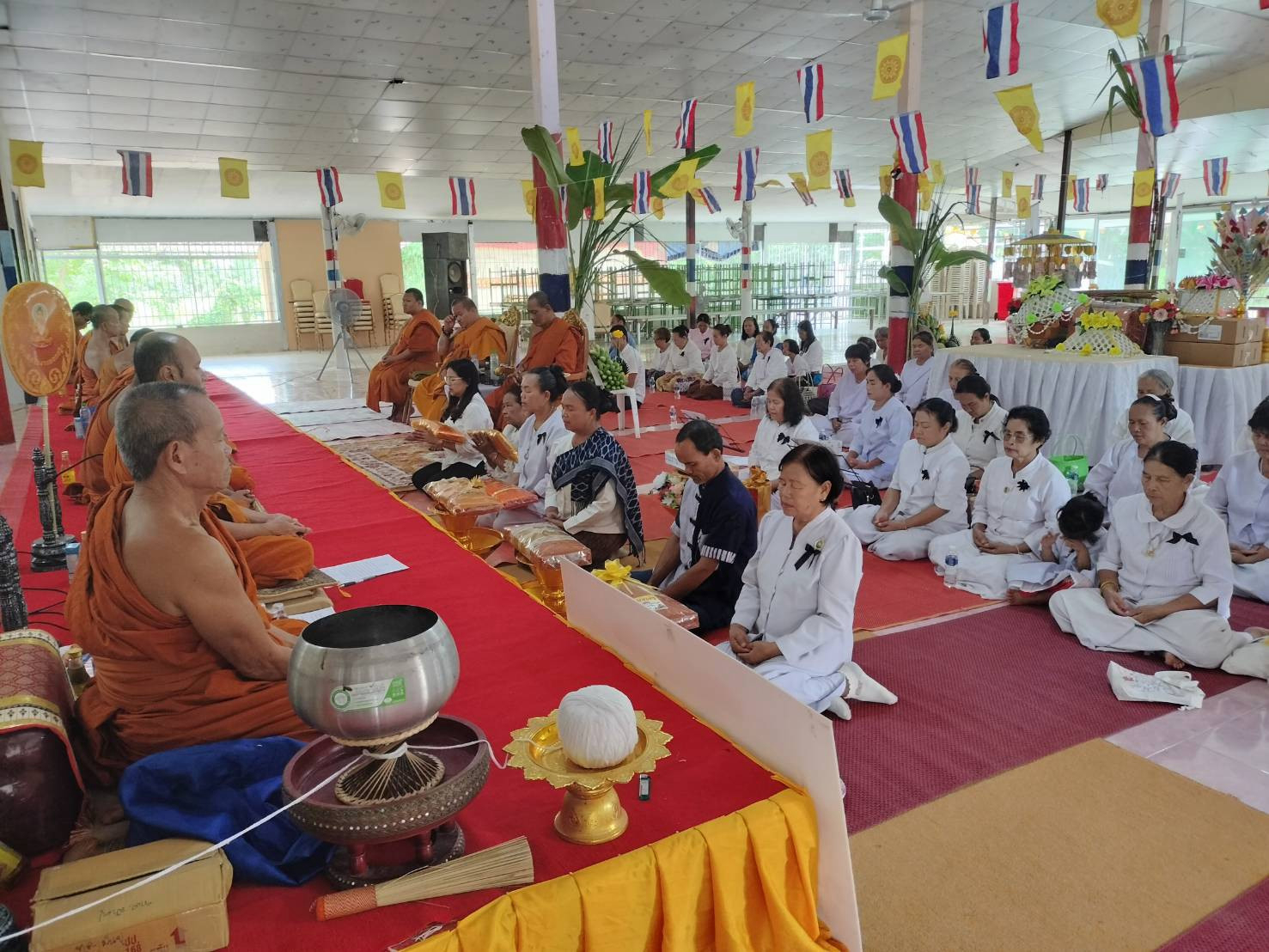 ภาพร่วมพิธีกรรมวัดคำสมบูรณ์วนาราม