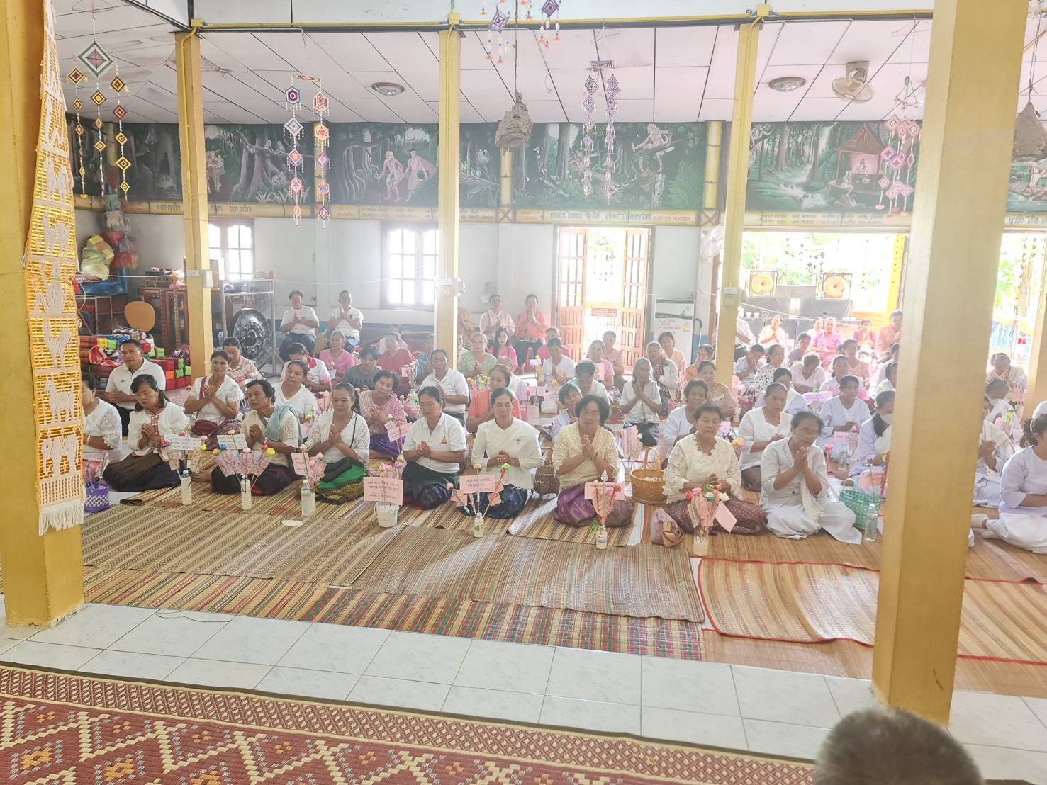 ภาพร่วมพิธีกรรมวัดป่าเจริญพร