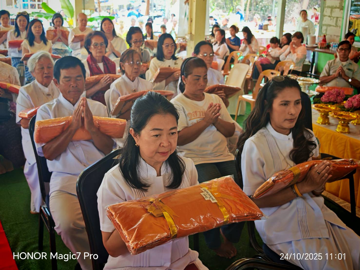 ภาพร่วมพิธีกรรมธุดงคสถานศรีโคตบูร