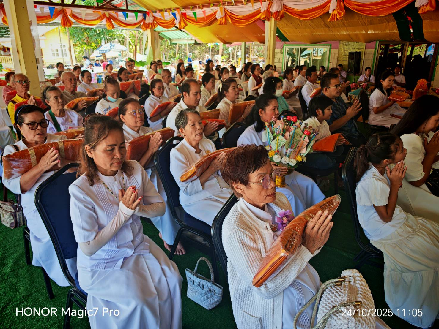 ภาพร่วมพิธีกรรมธุดงคสถานศรีโคตบูร