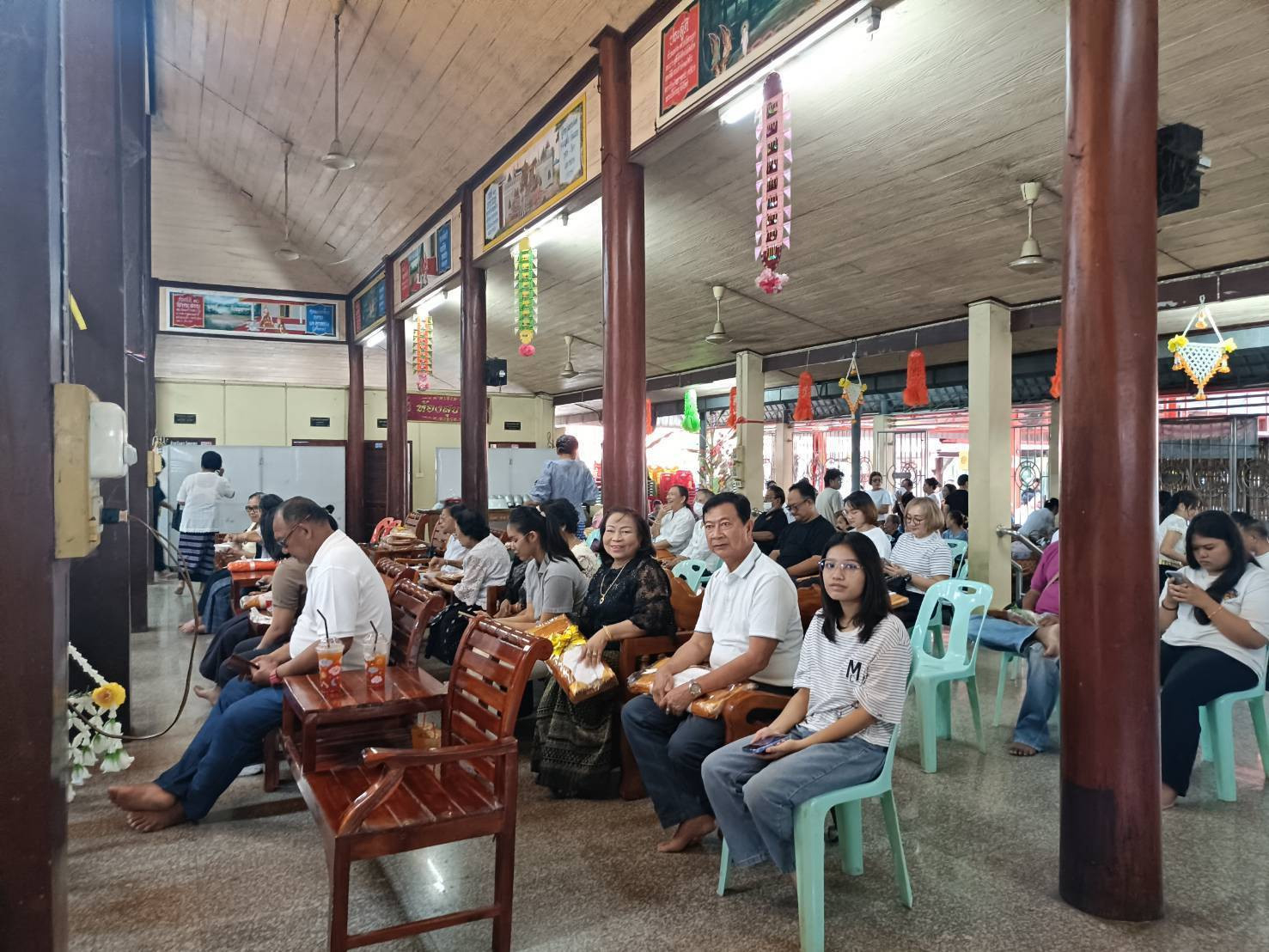 ภาพร่วมพิธีกรรมวัดอัมพวัน