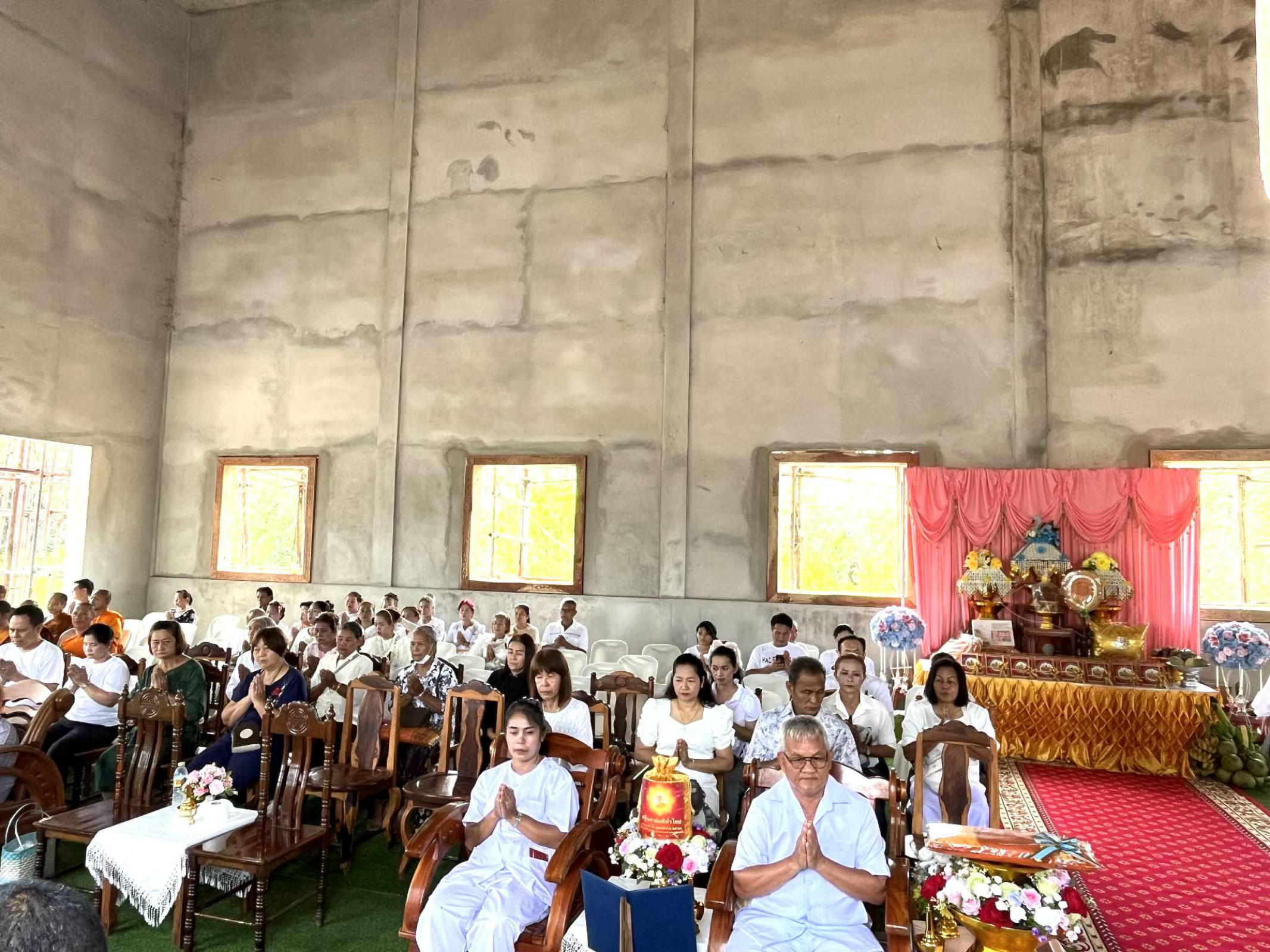 ภาพร่วมพิธีกรรมวัดศรีกบินทร์