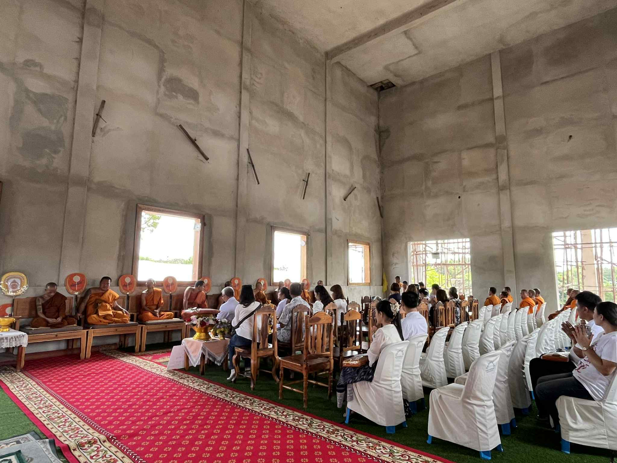 ภาพร่วมพิธีกรรมวัดศรีกบินทร์