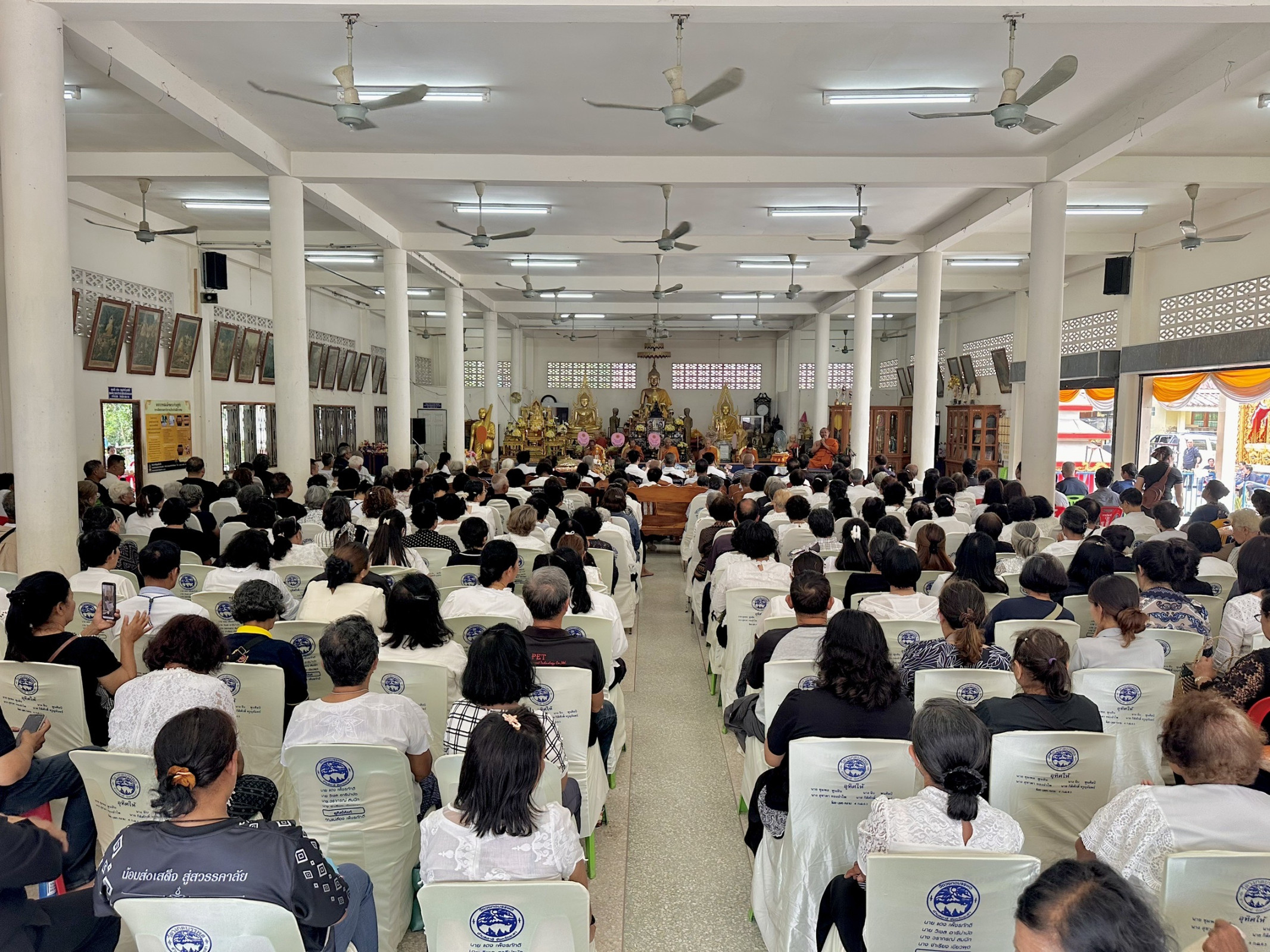 ภาพร่วมพิธีกรรมวัดวงกตบรรพต