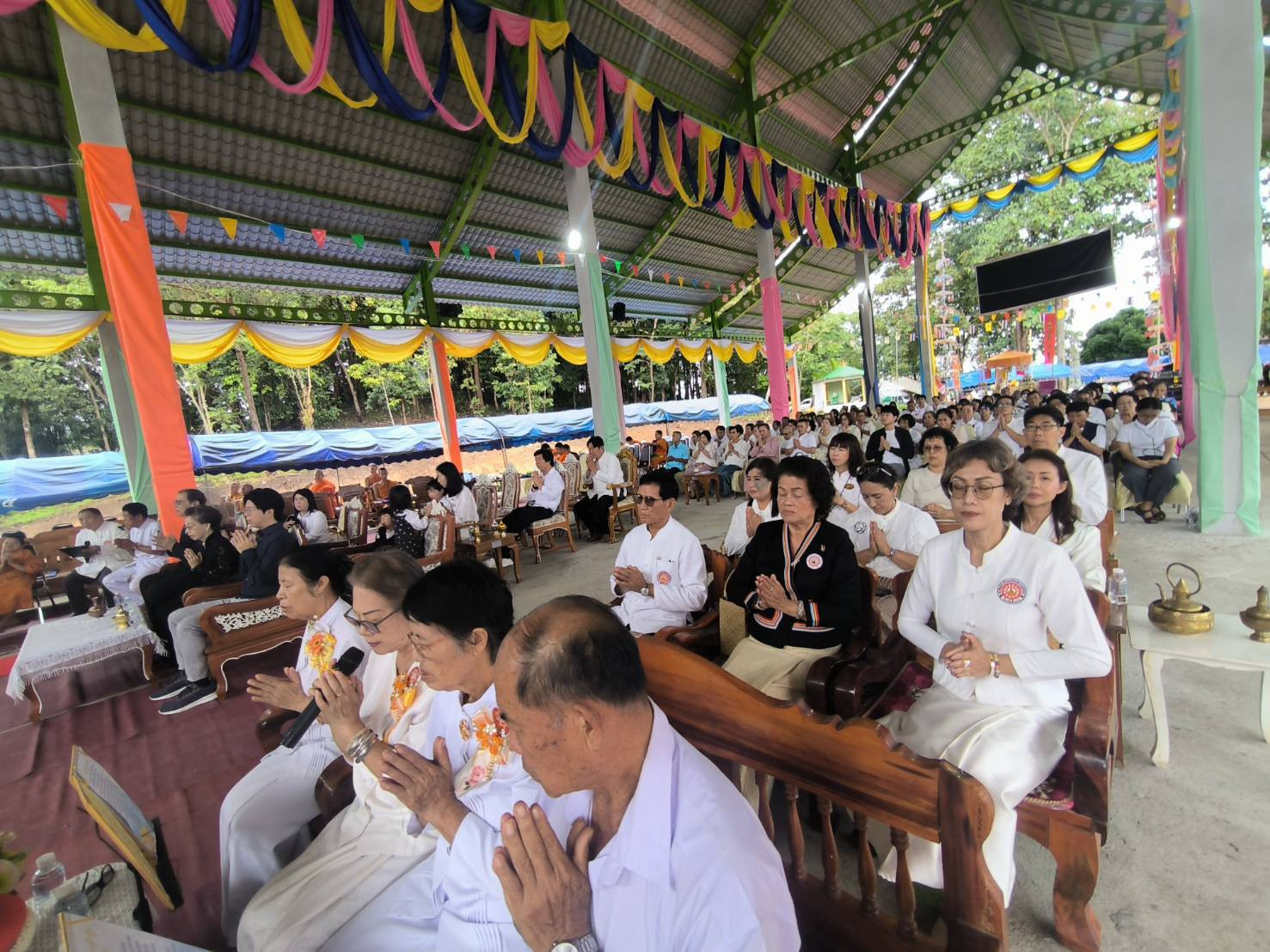 ภาพร่วมพิธีกรรมวัดปางสนุก