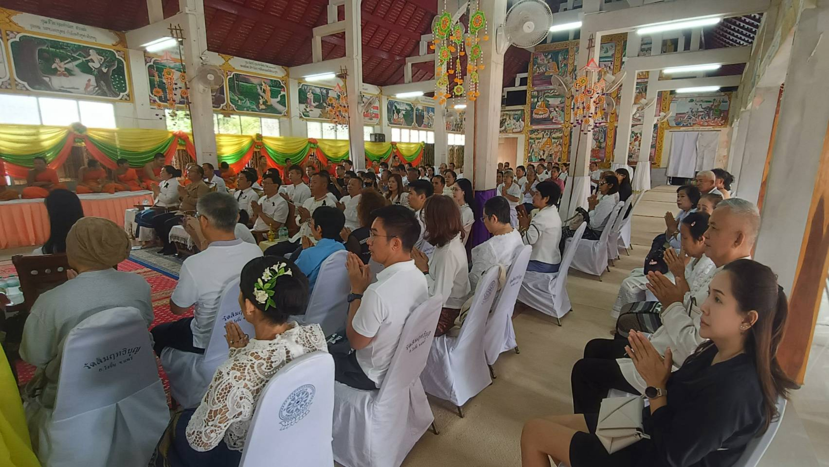 ภาพร่วมพิธีกรรมวัดสัมฤทธิบุญ