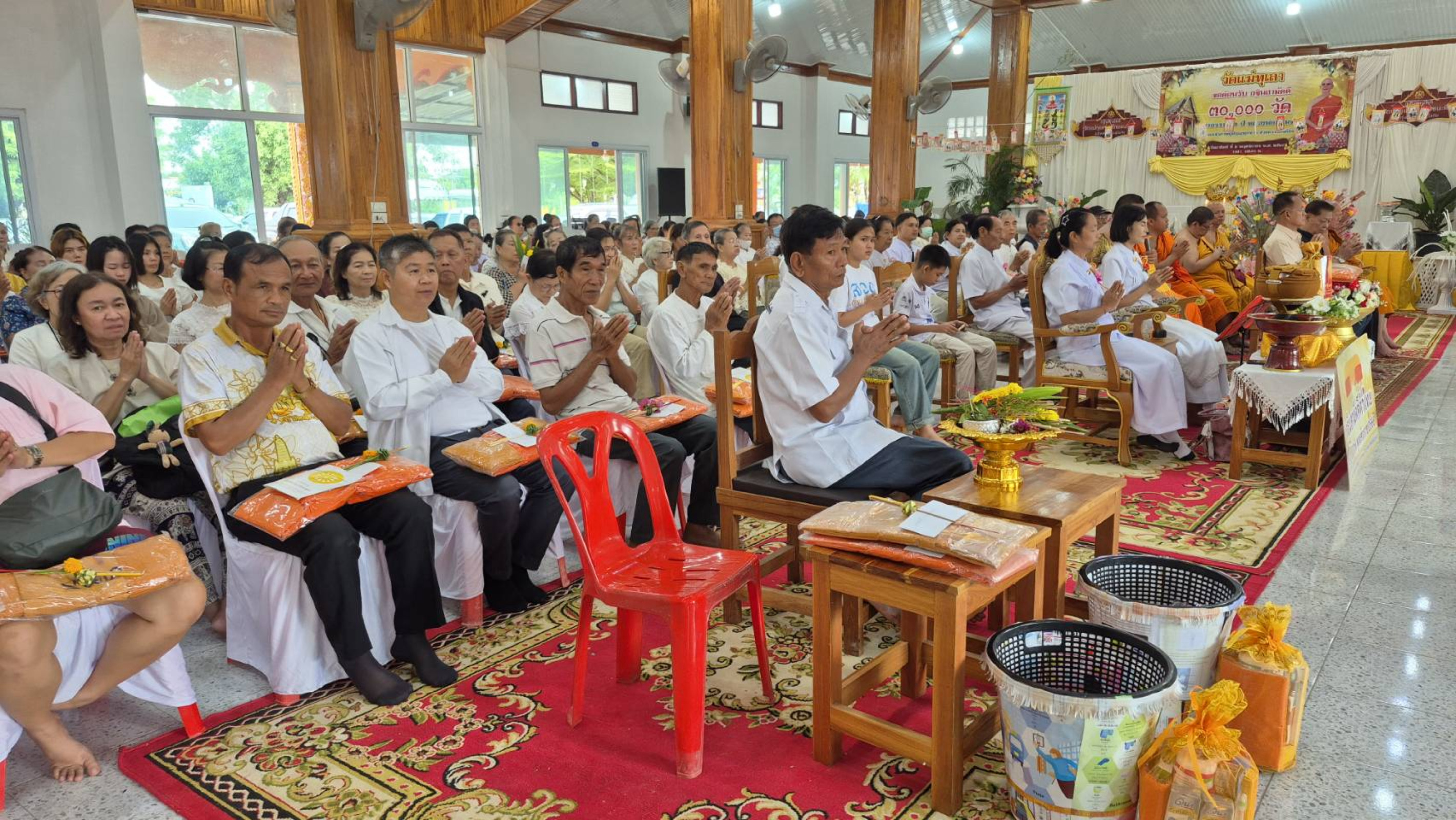 ภาพร่วมพิธีกรรมวัดแม่ทุเลา