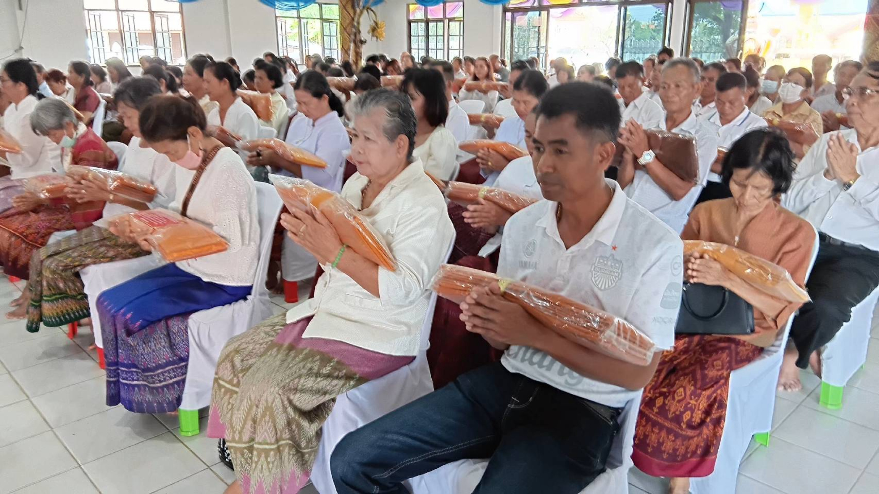 ภาพร่วมพิธีกรรมวัดตำปูง